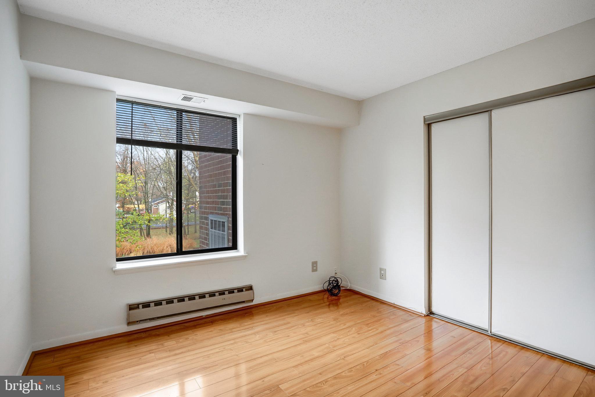 LEISURE WORLD - Residential