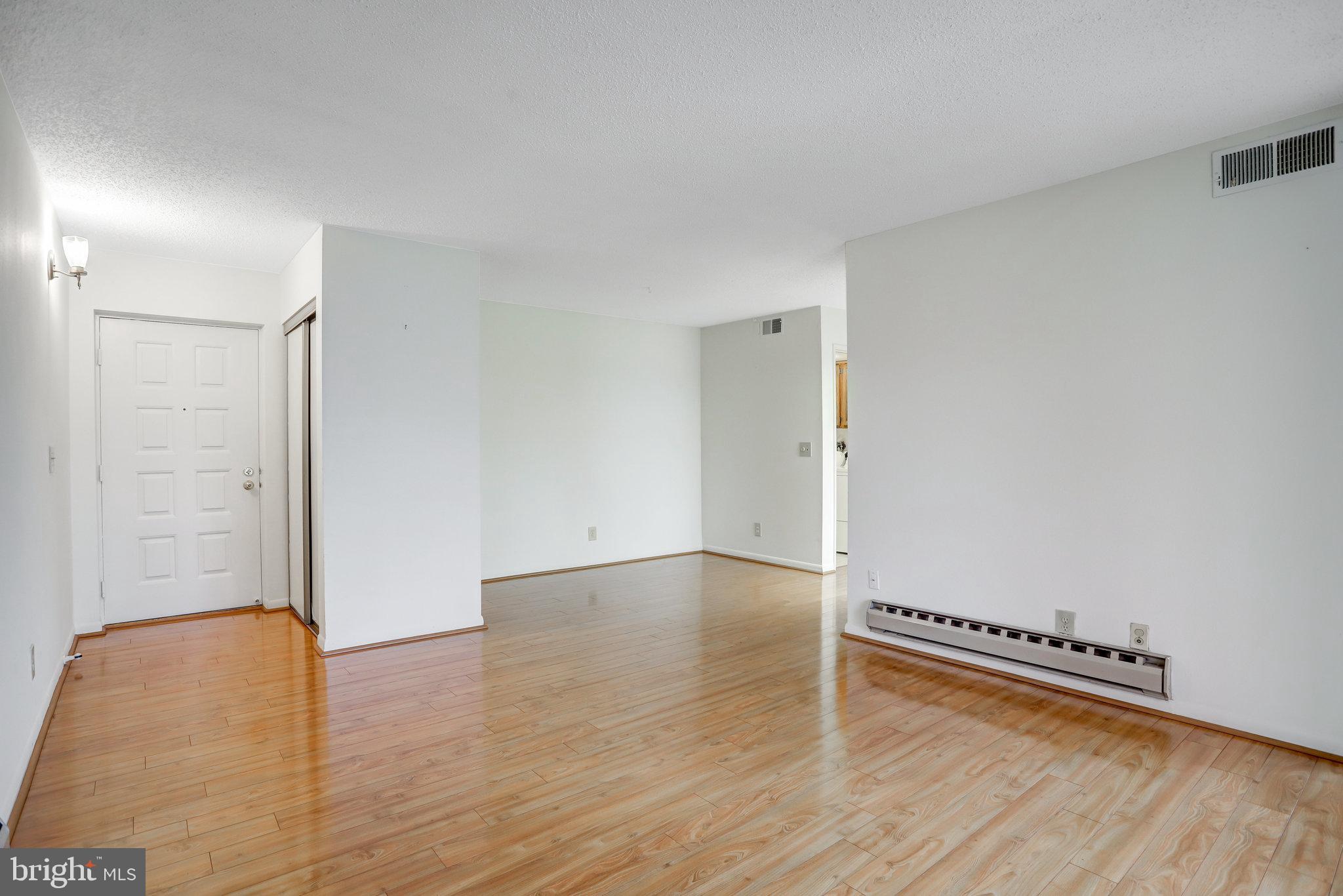 LEISURE WORLD - Residential