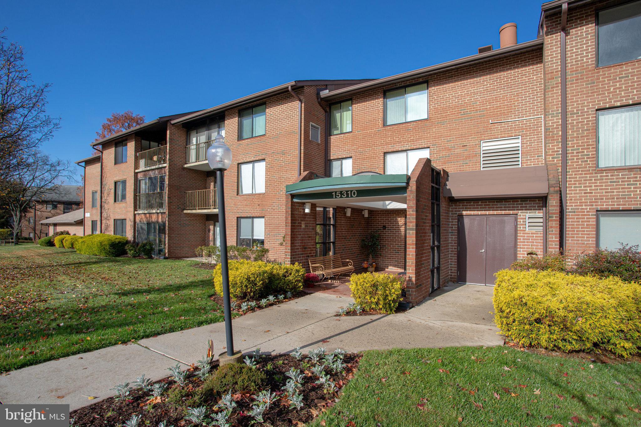 LEISURE WORLD - Residential