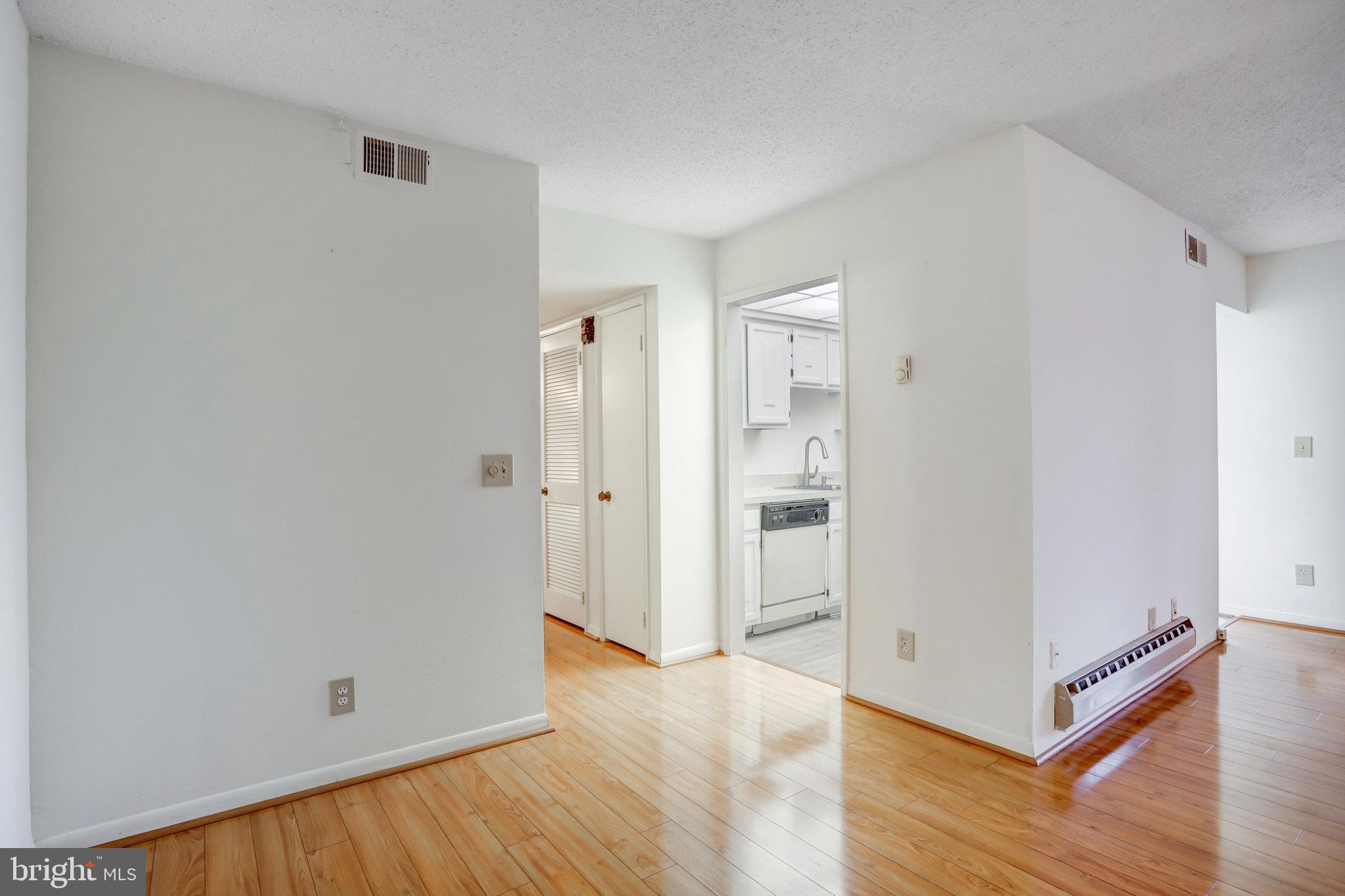 LEISURE WORLD - Residential