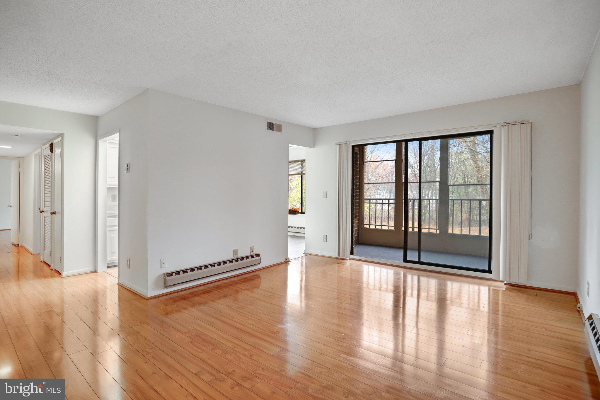 LEISURE WORLD - Residential