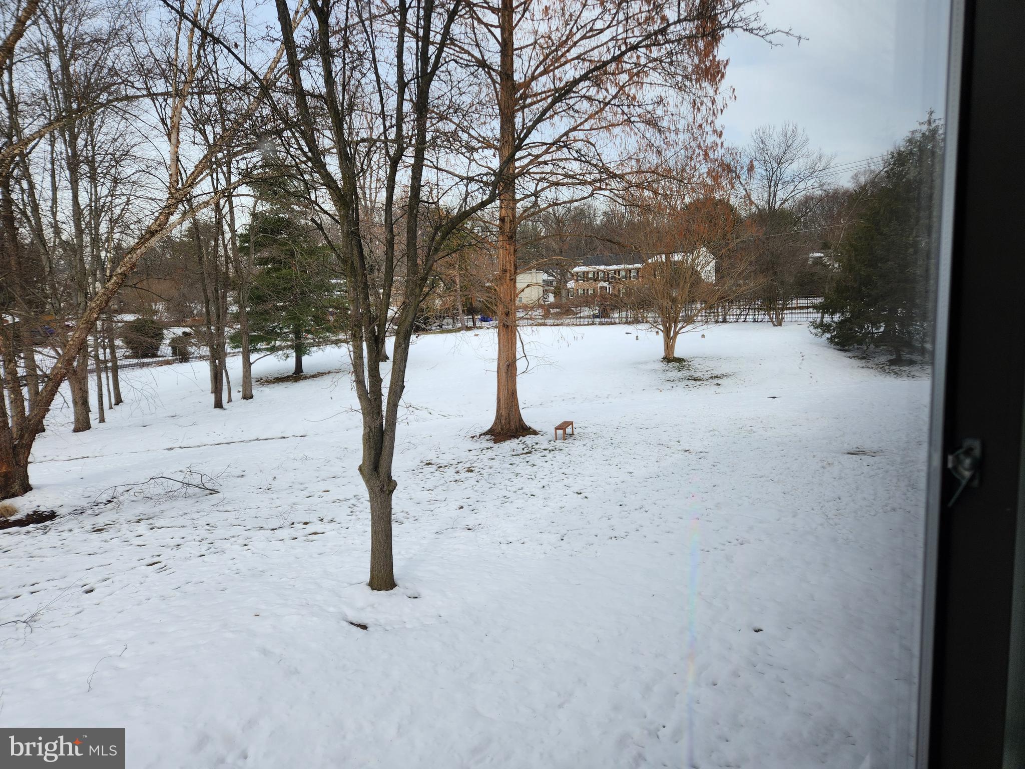 LEISURE WORLD - Residential