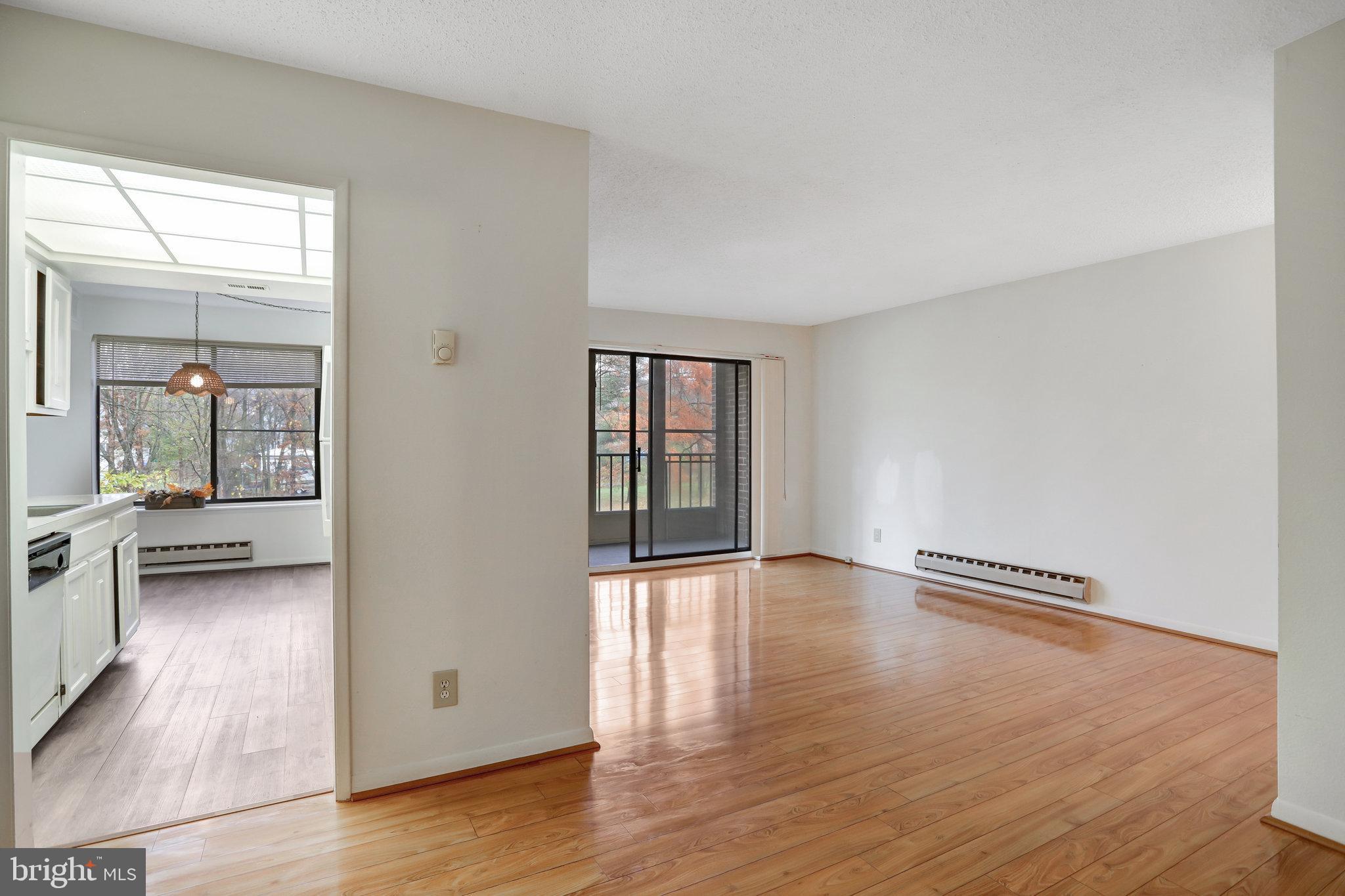 LEISURE WORLD - Residential