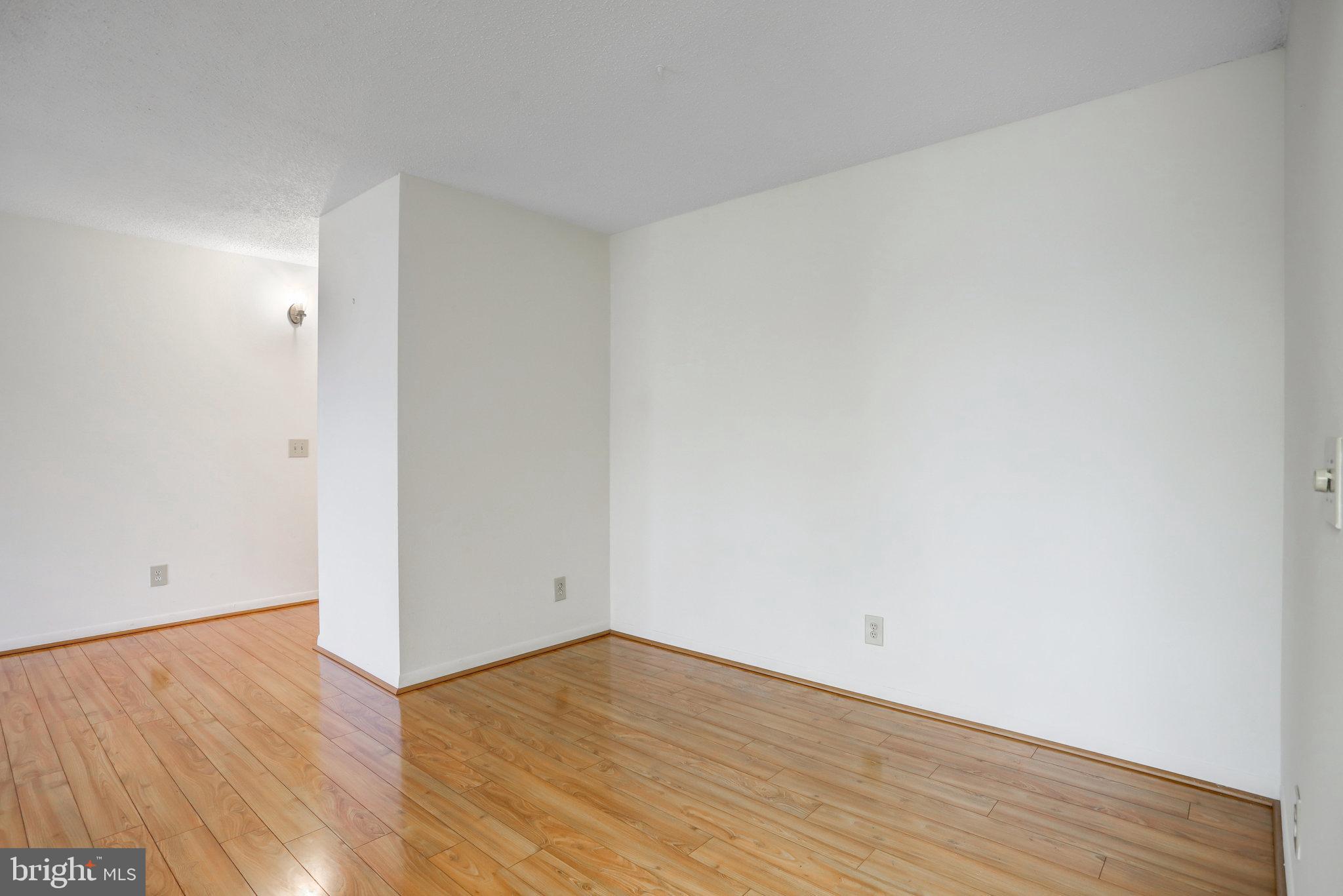 LEISURE WORLD - Residential