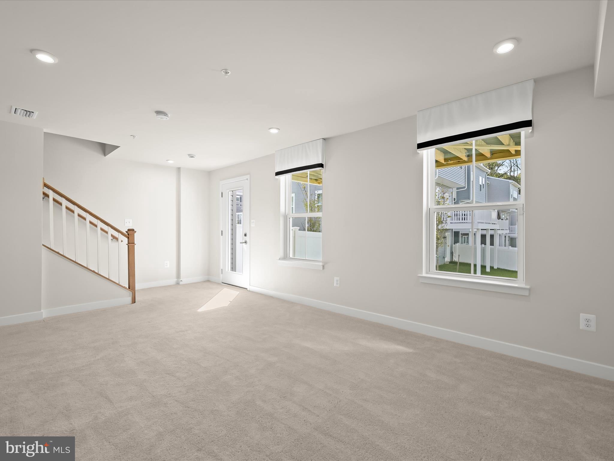 WELLINGTON FARMS - Residential Lease