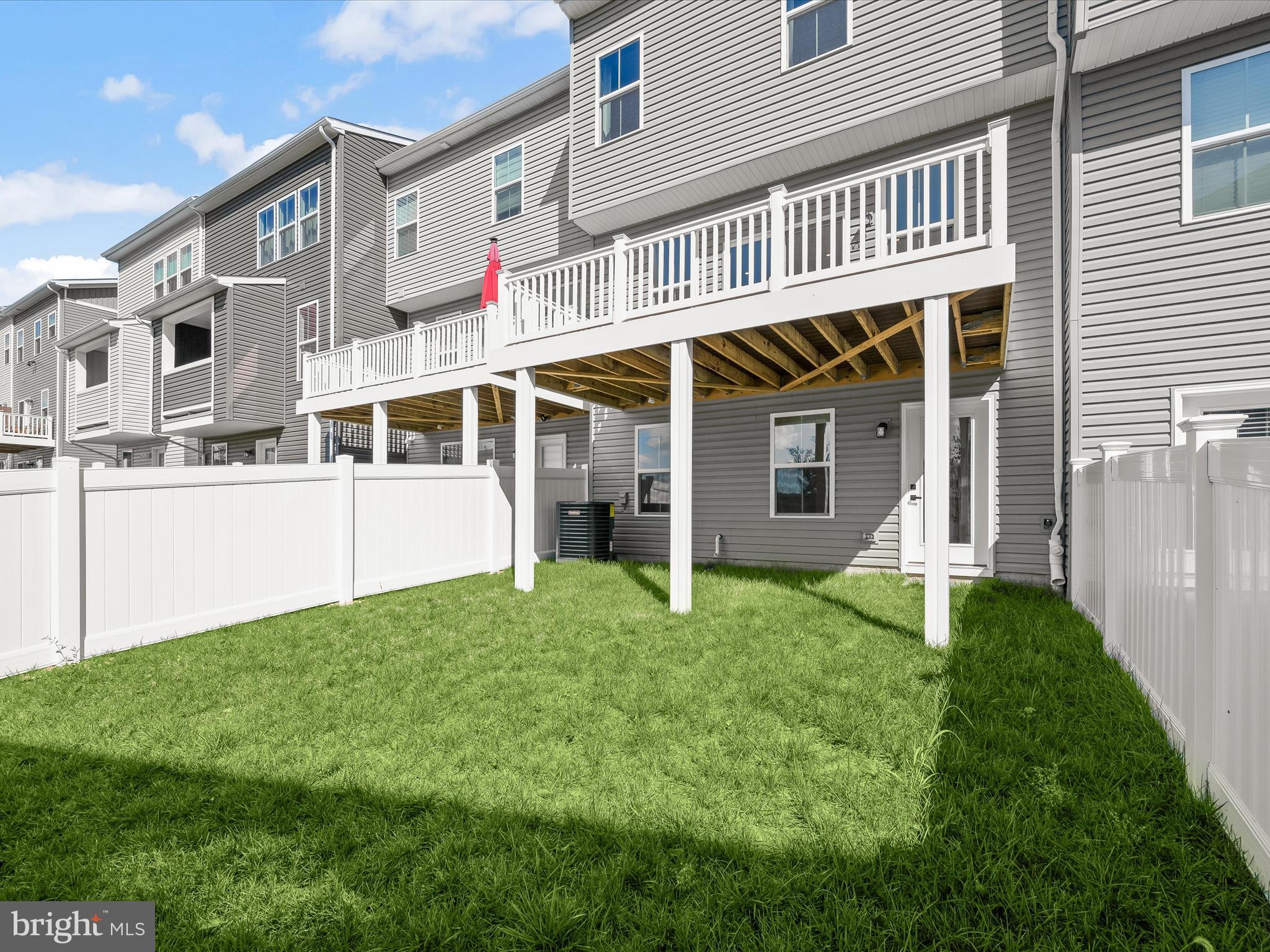 WELLINGTON FARMS - Residential Lease