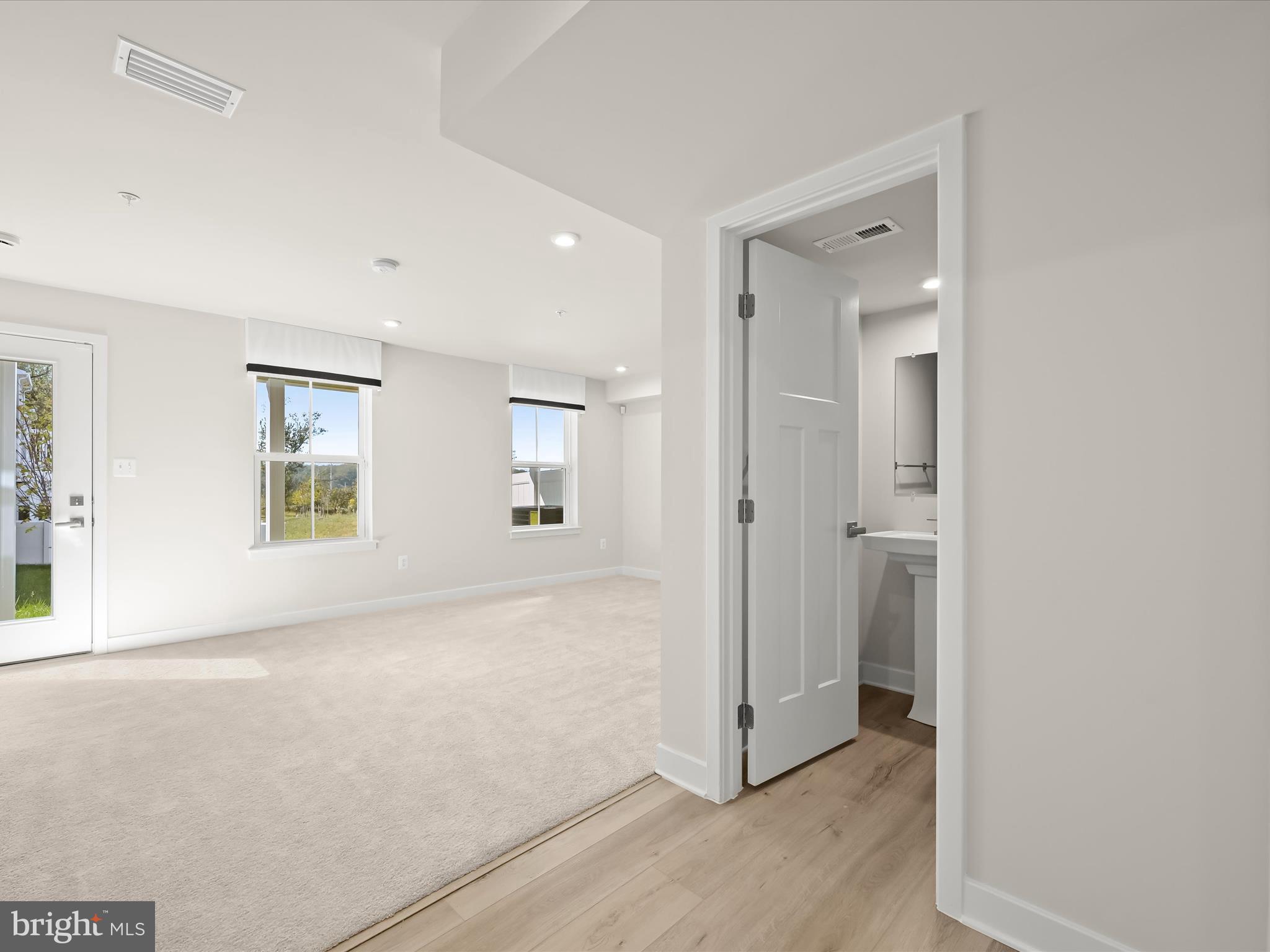 WELLINGTON FARMS - Residential Lease