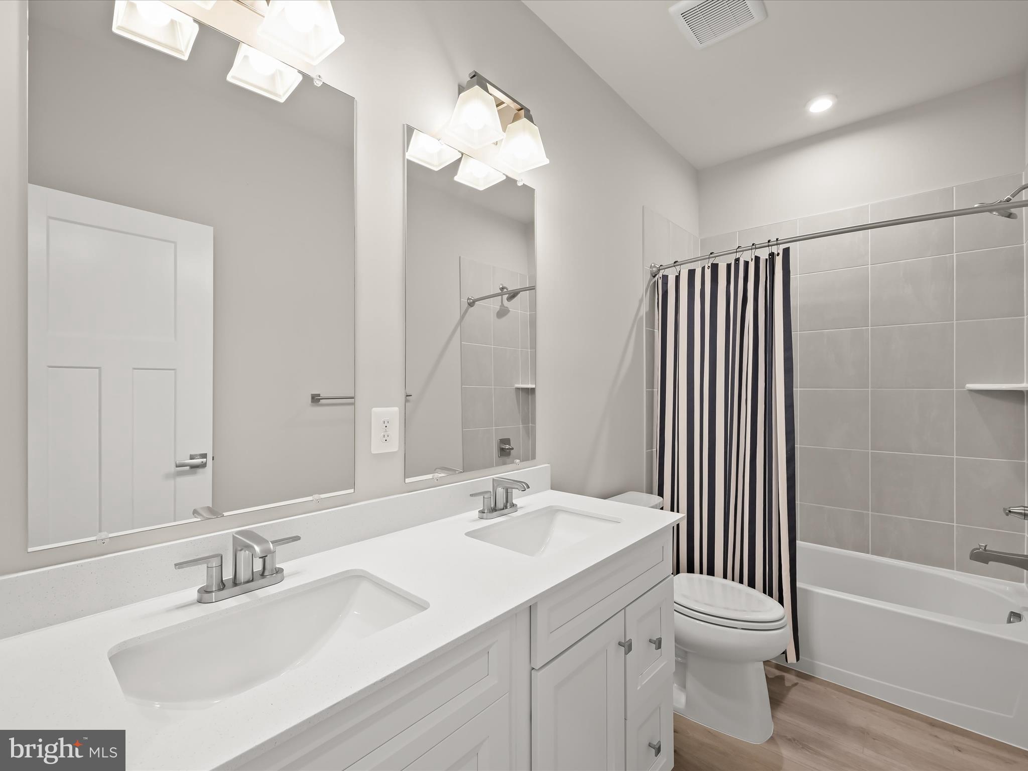 WELLINGTON FARMS - Residential Lease