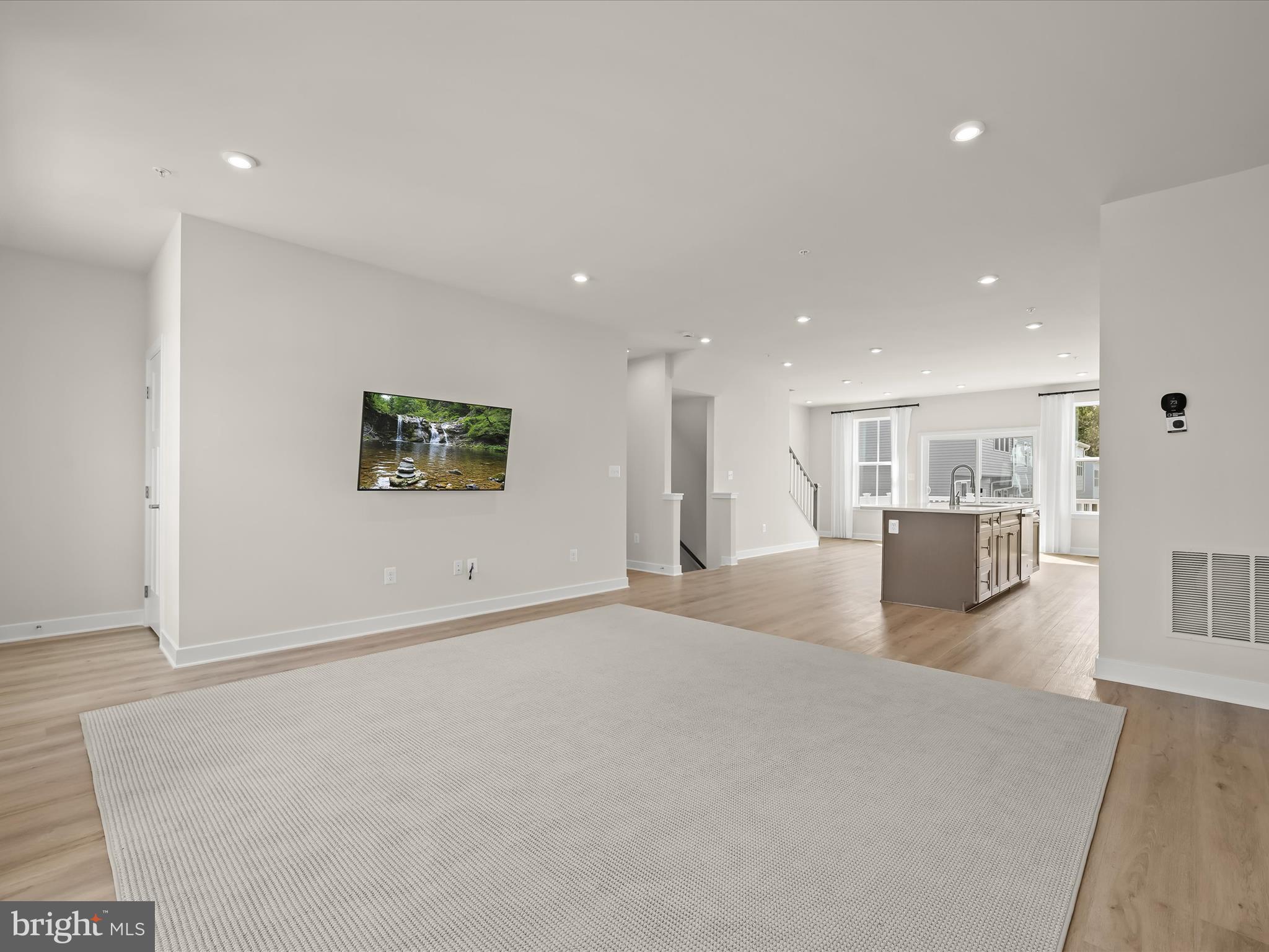 WELLINGTON FARMS - Residential Lease