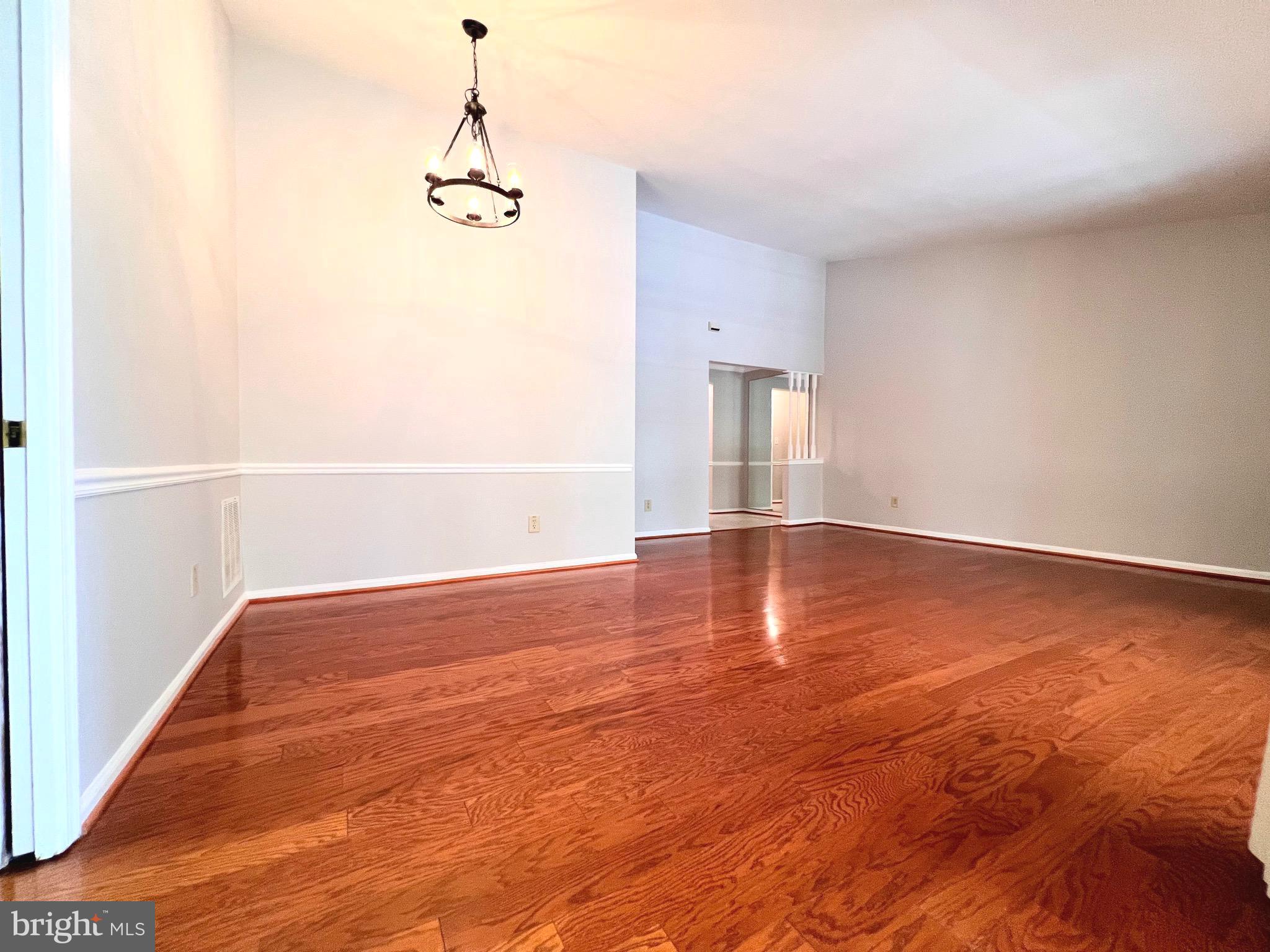 5715 BREWER HOUSE CIRCLE 301