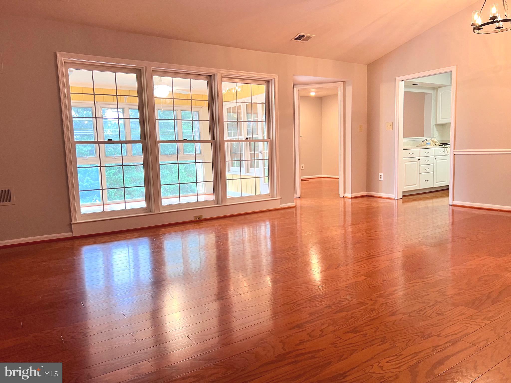 5715 BREWER HOUSE CIRCLE 301