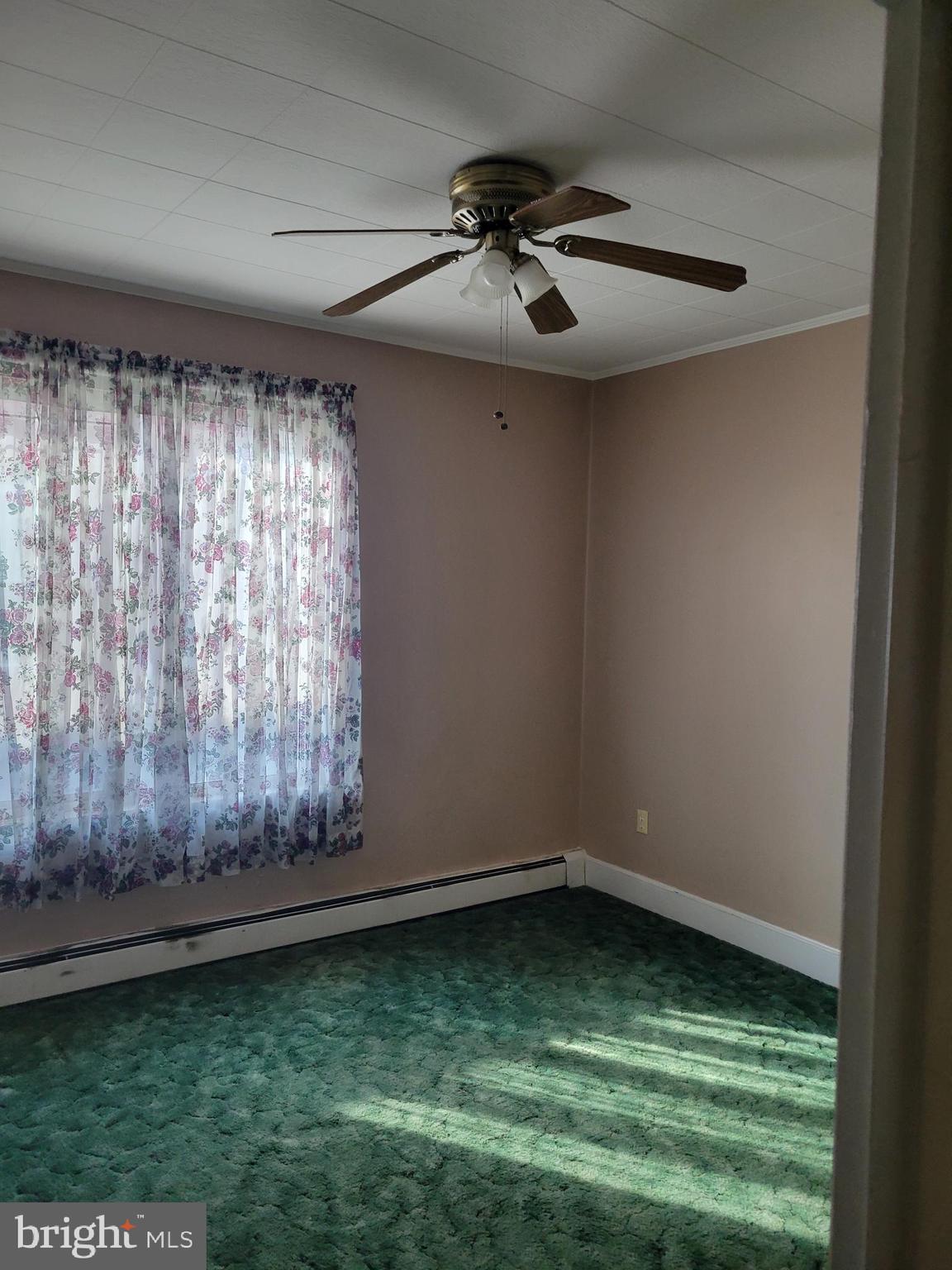 HAGERSTOWN - Residential