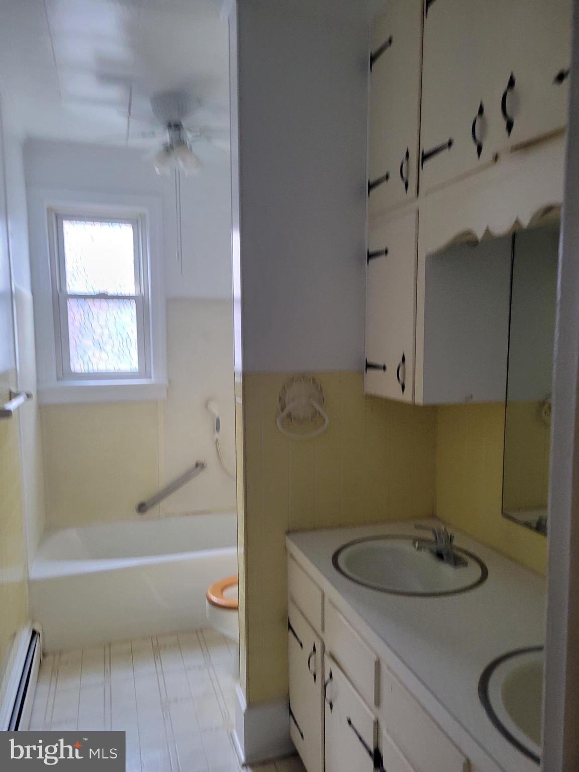 HAGERSTOWN - Residential