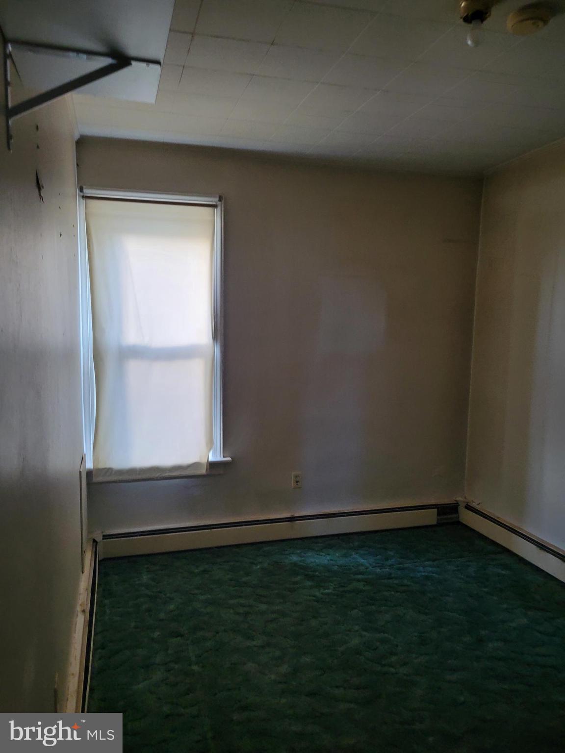 HAGERSTOWN - Residential