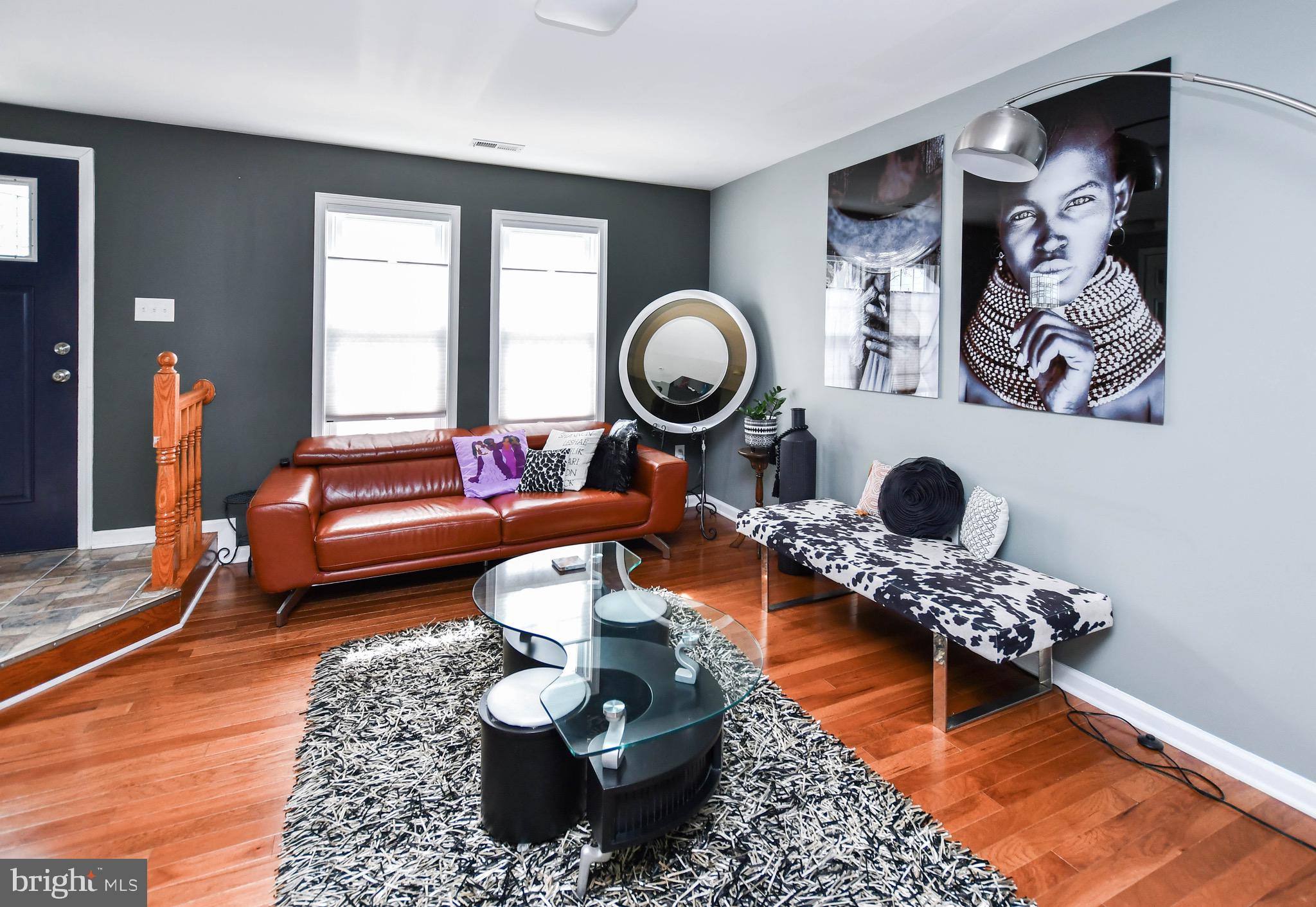 COLONY SQUARE - Residential