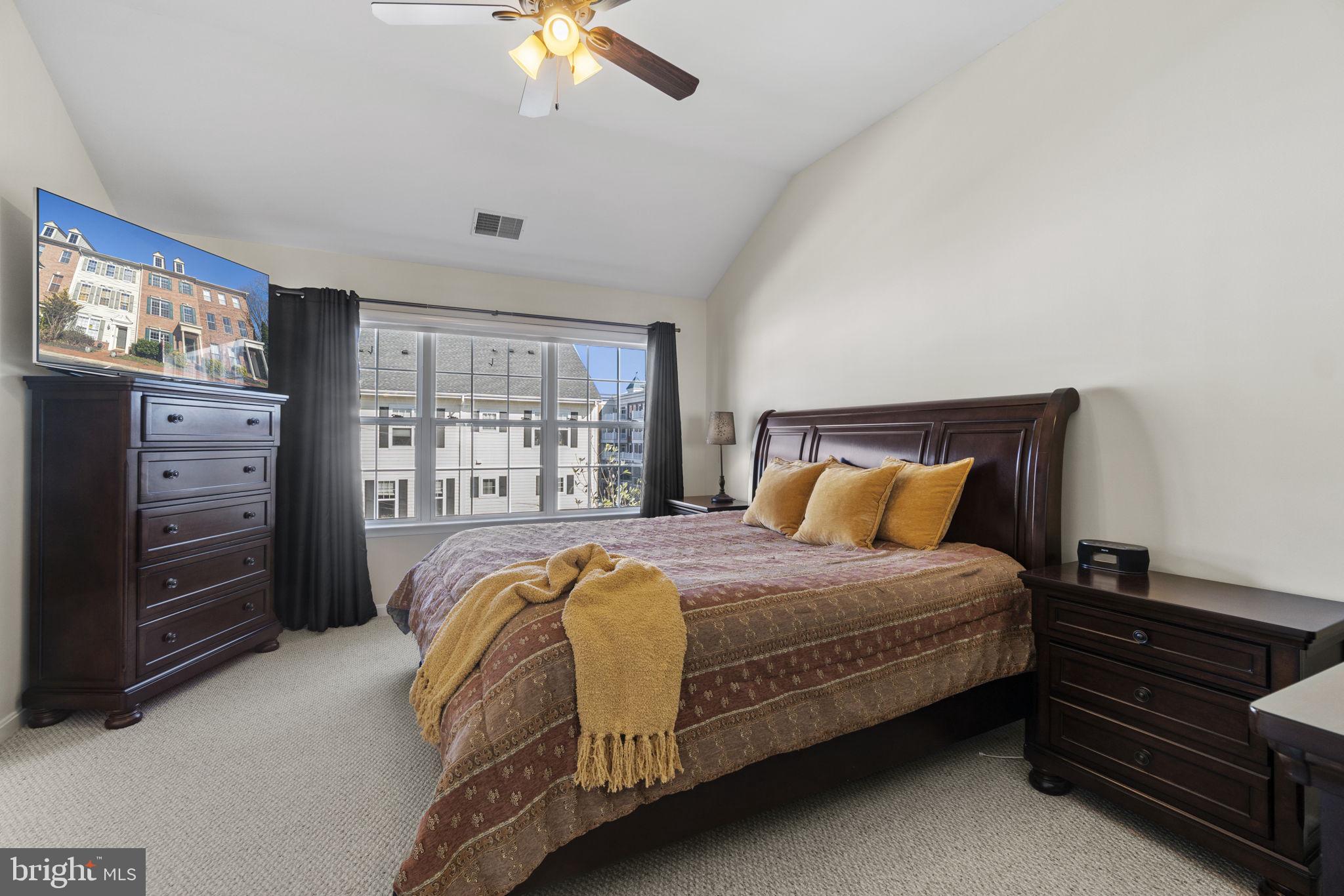 BELMONT BAY - Residential Lease