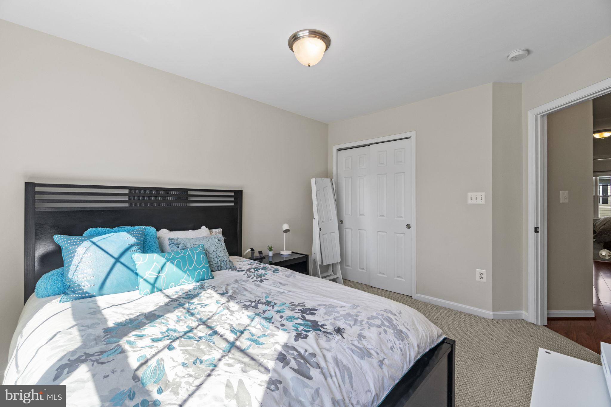 BELMONT BAY - Residential Lease