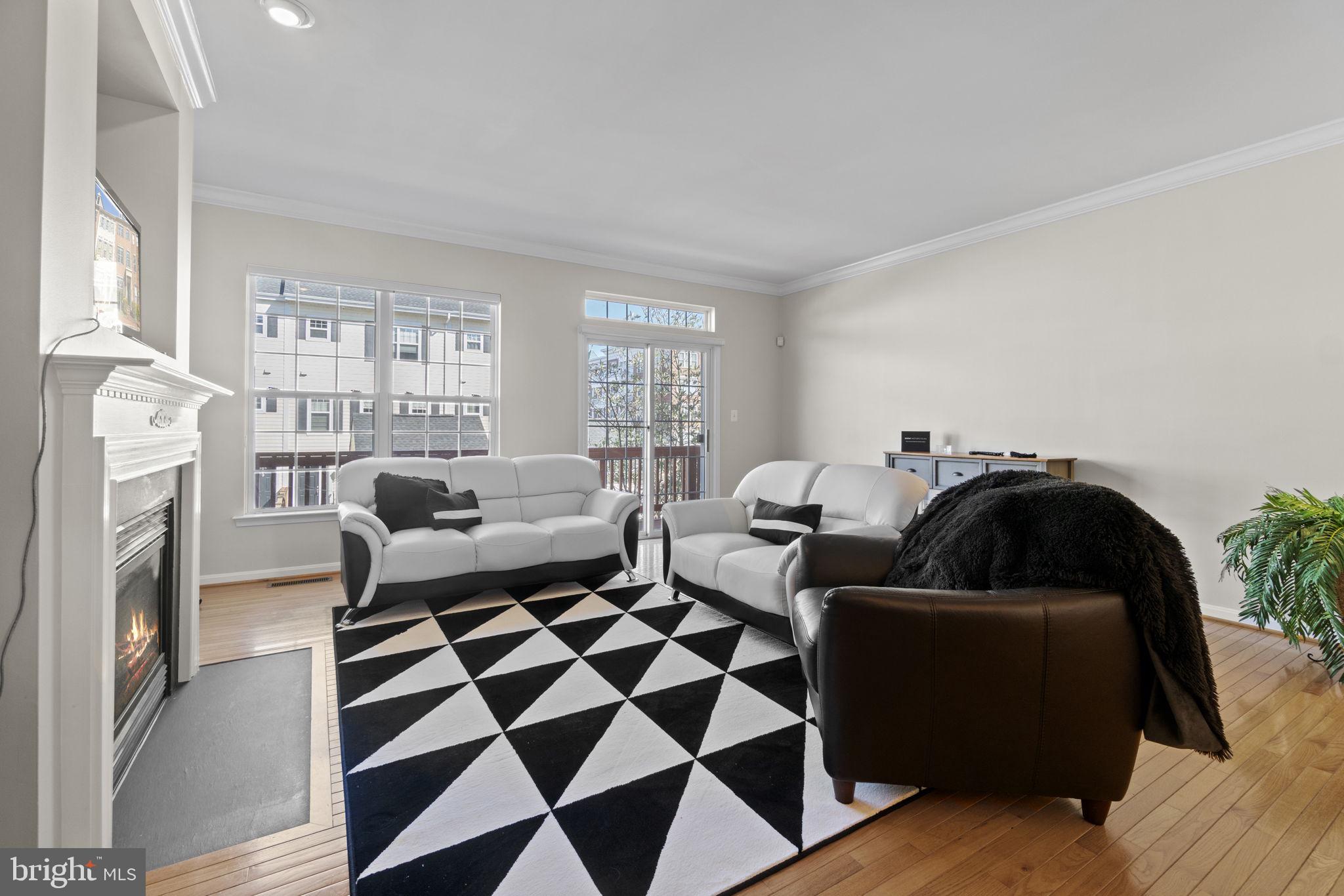 BELMONT BAY - Residential Lease