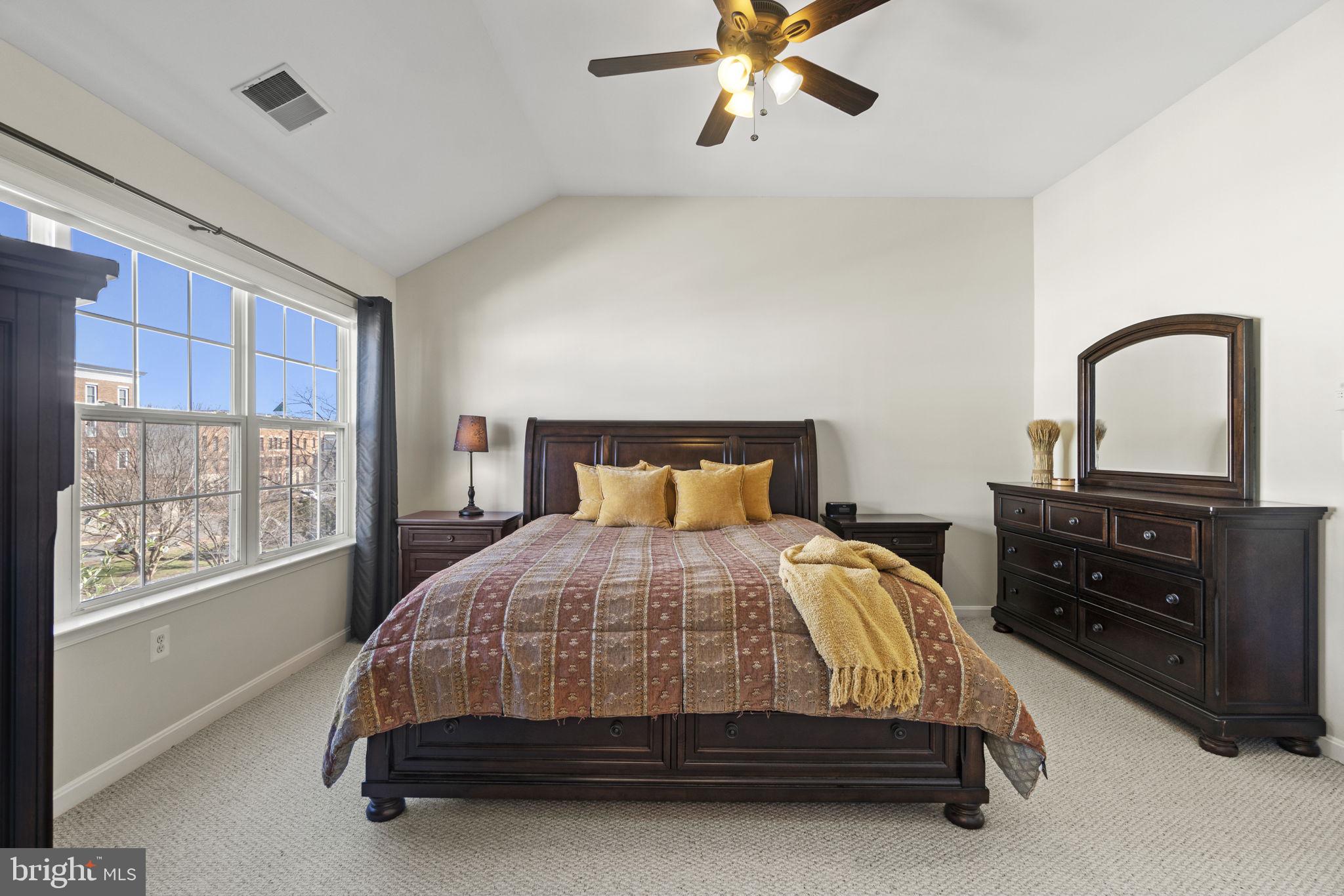 BELMONT BAY - Residential Lease