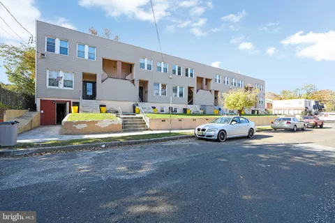 MLS: NJCD2057696