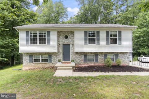 Homes For Sale - 714 Pioneer Trail<br/> Calvert County, LUSBY, MD 20657