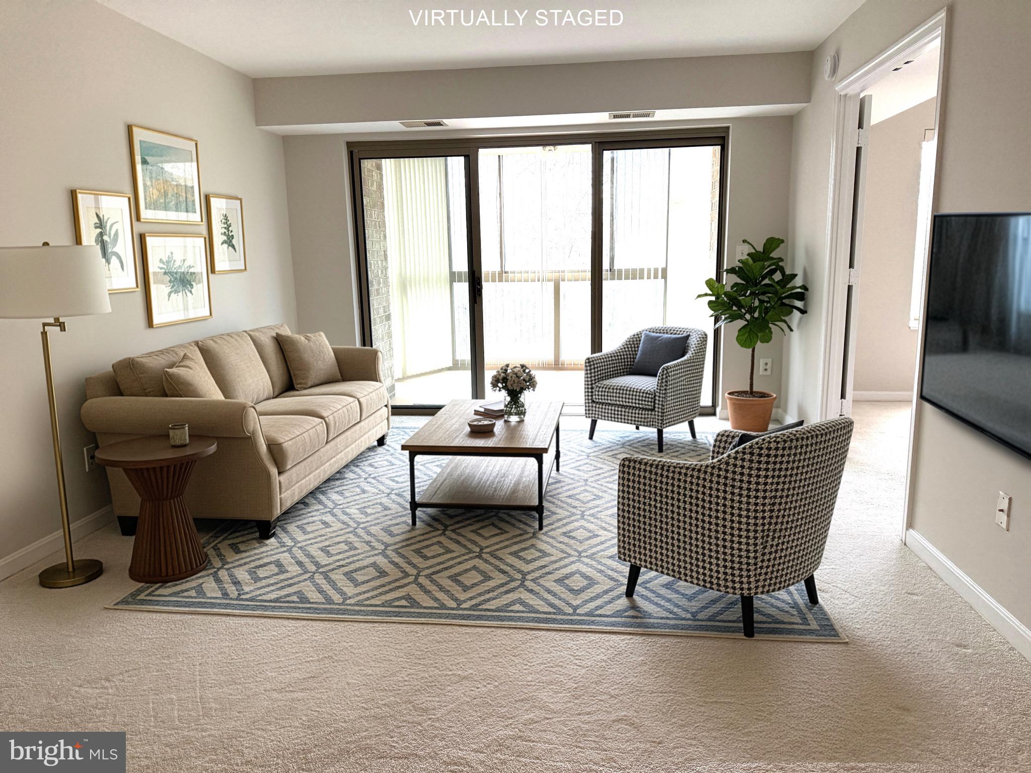 LANSDOWNE WOODS - Residential