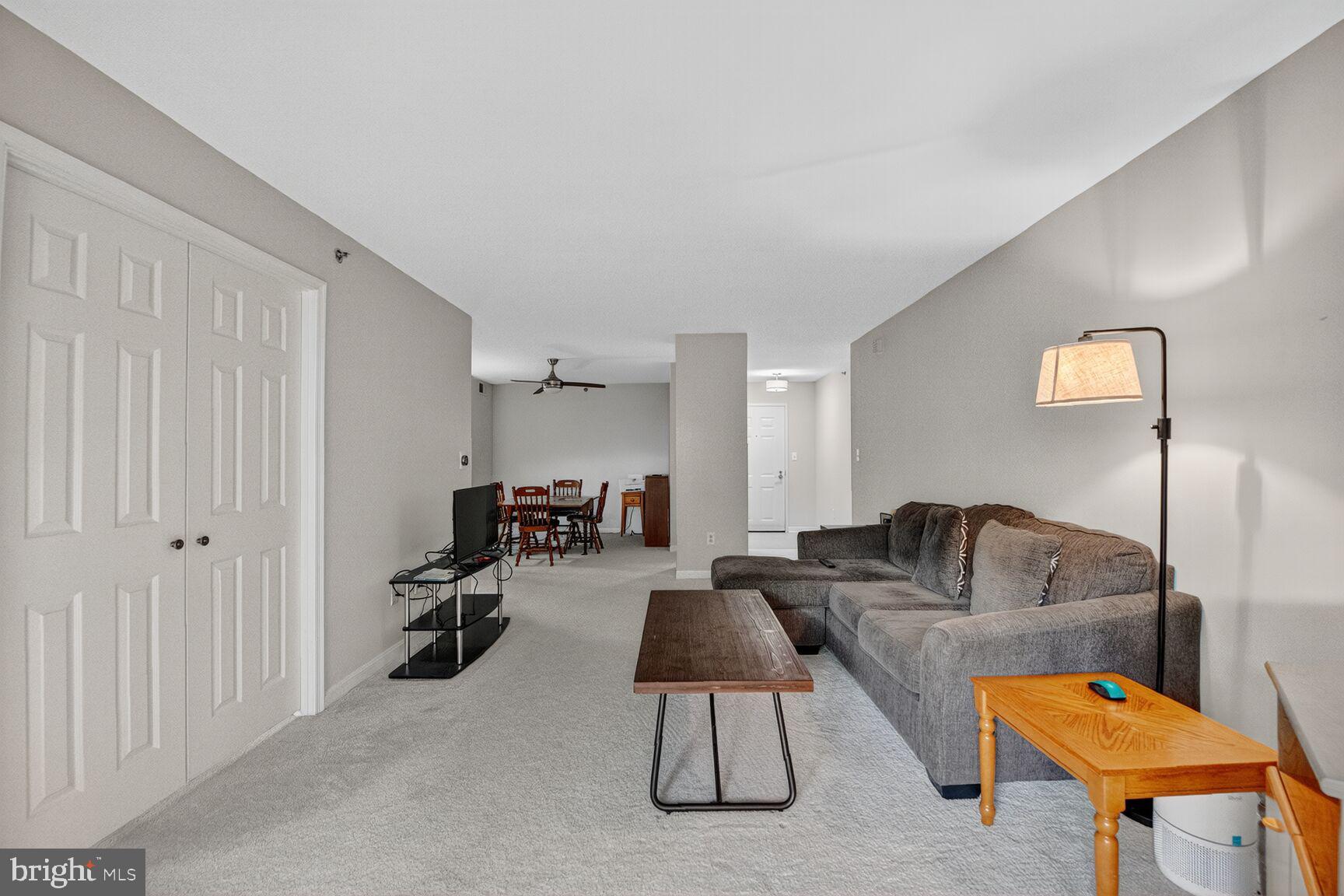 LANSDOWNE WOODS - Residential