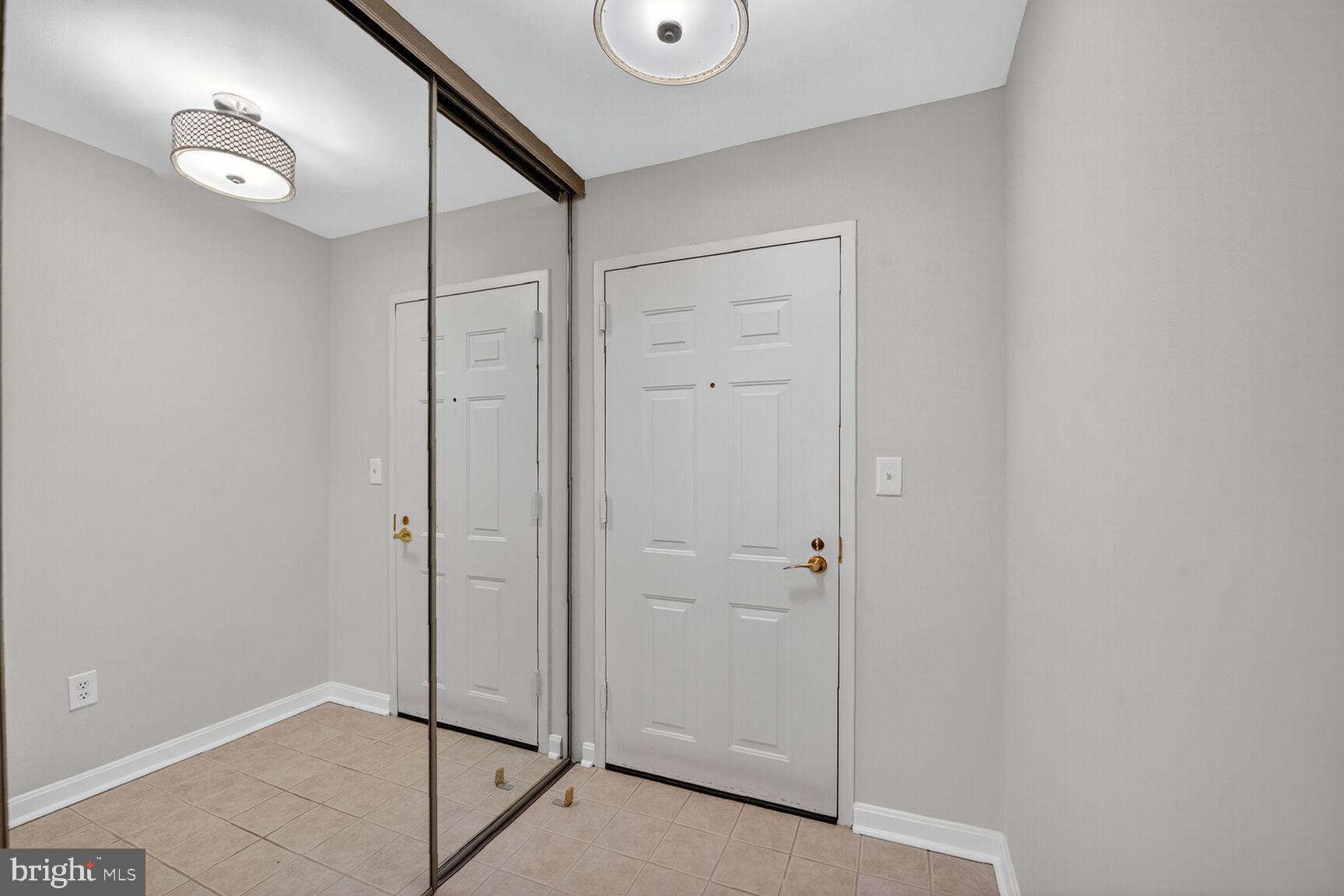 LANSDOWNE WOODS - Residential