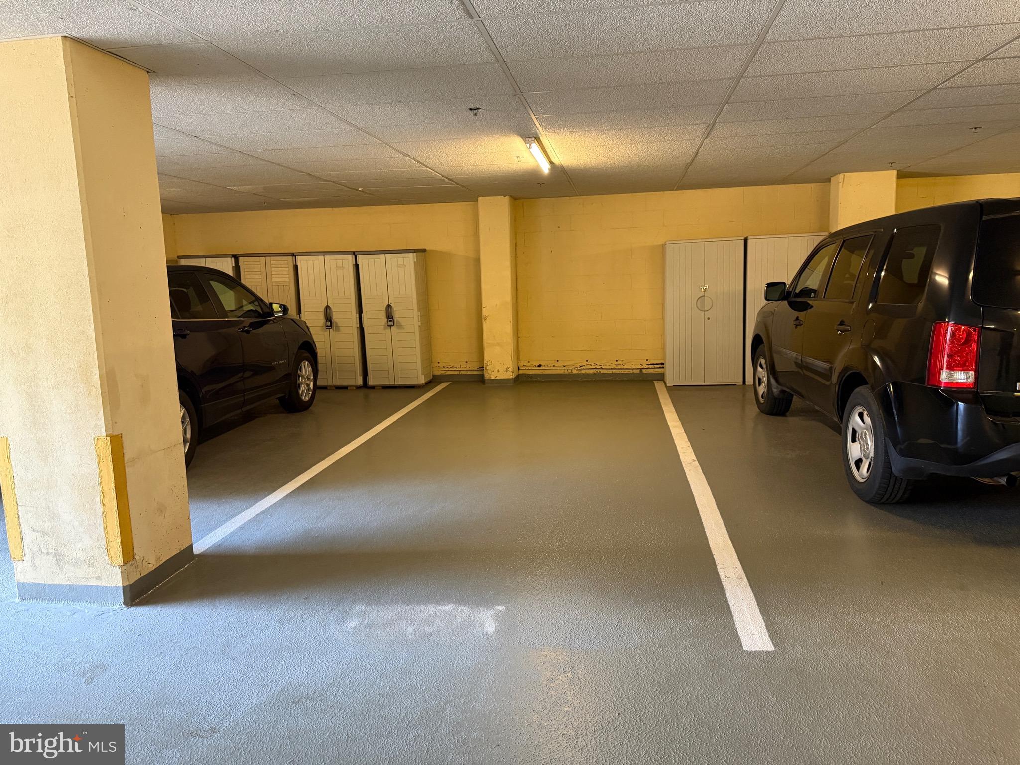 LANSDOWNE WOODS - Residential