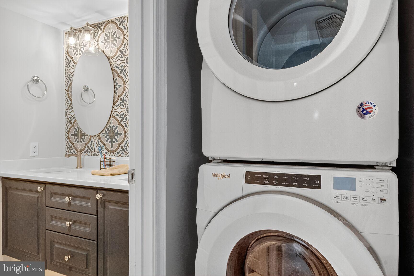 LANSDOWNE WOODS - Residential