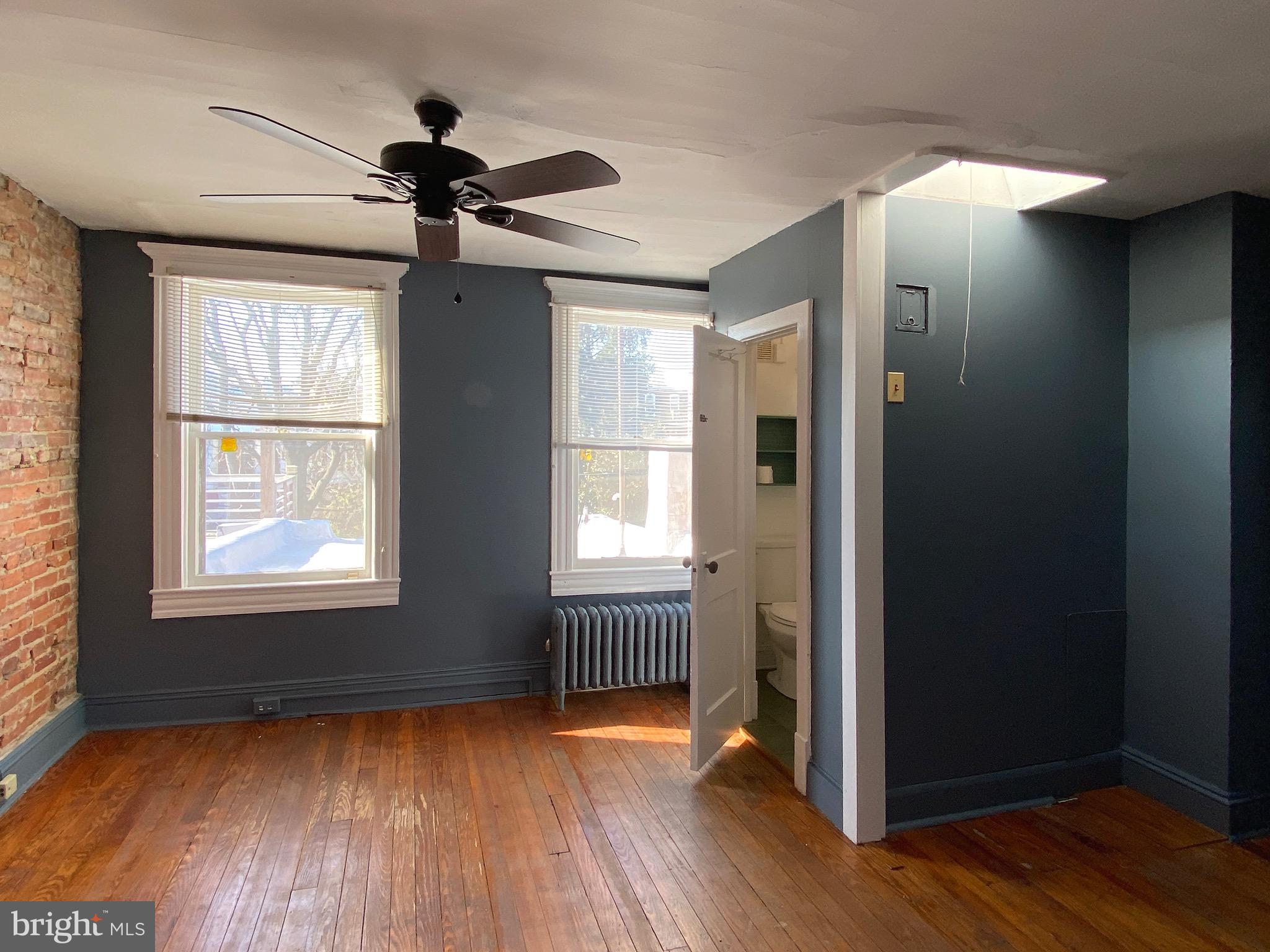 CHARLES VILLAGE - Residential