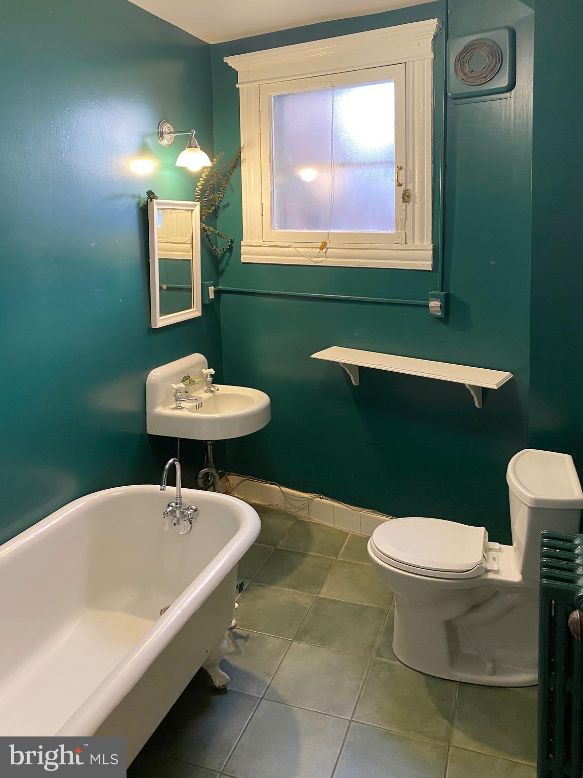 CHARLES VILLAGE - Residential