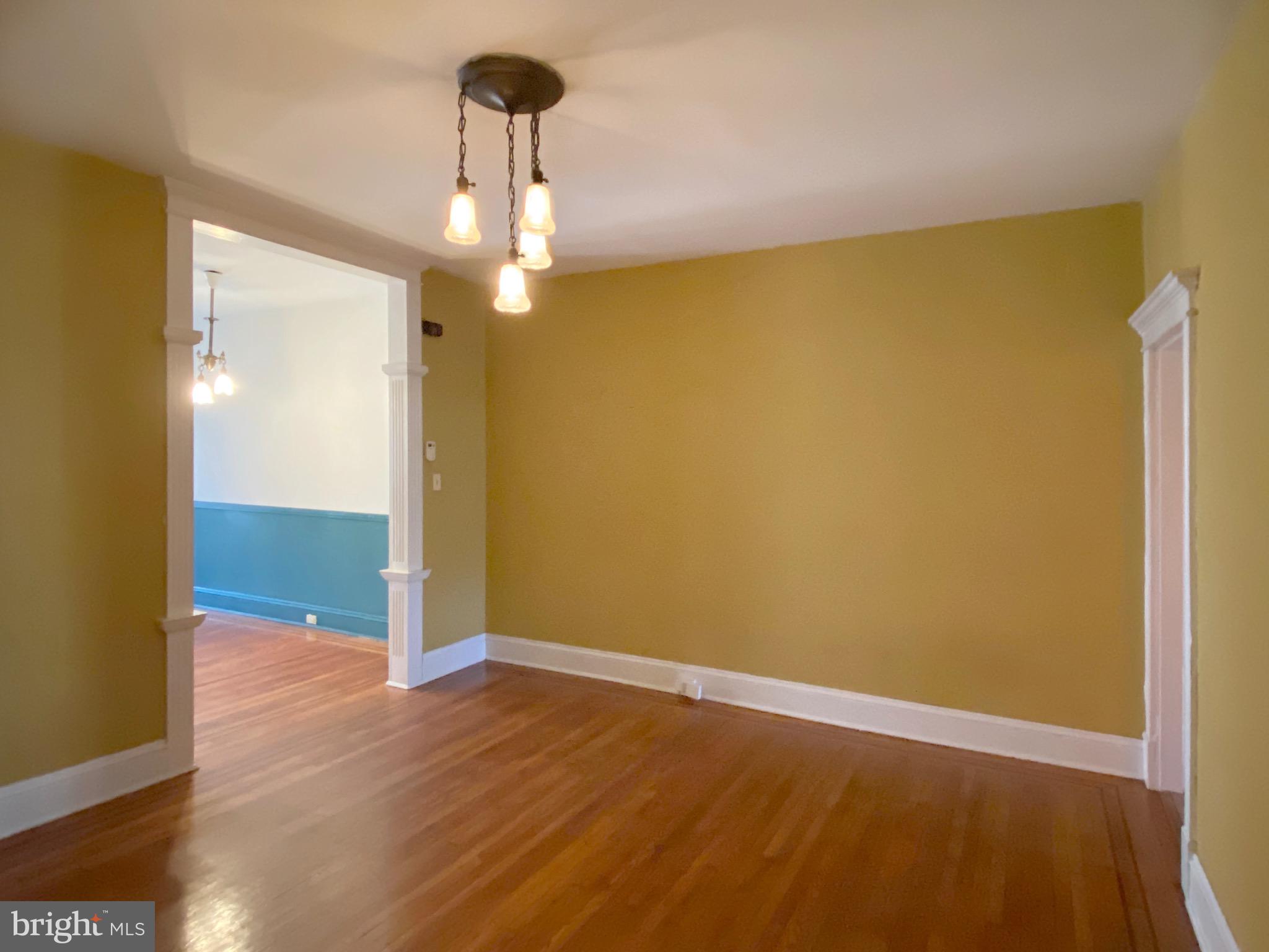 CHARLES VILLAGE - Residential