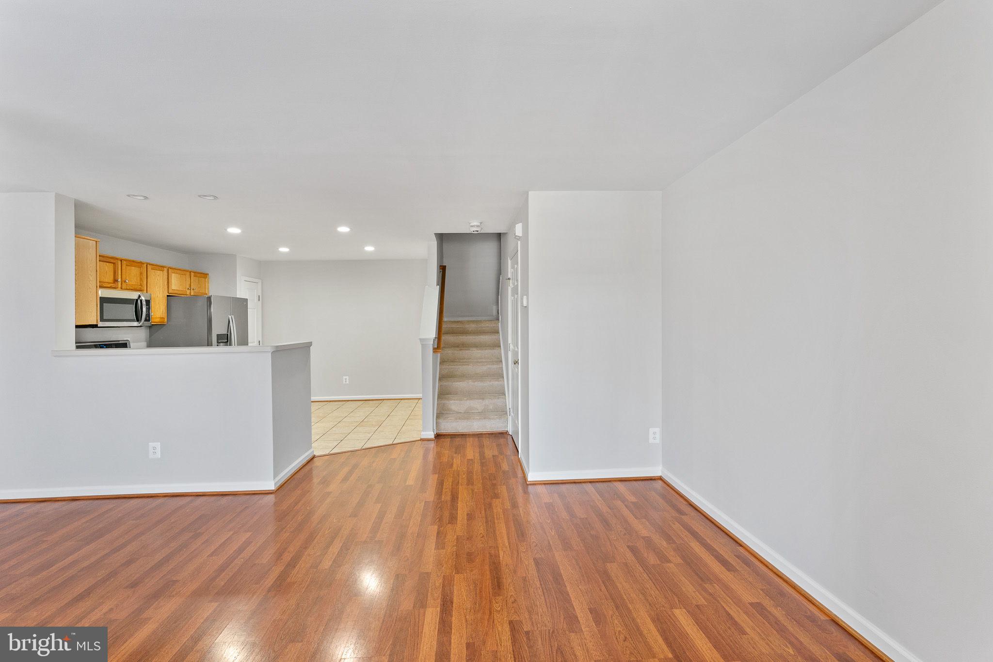 WELLINGTON CONDOMINIUM - Residential