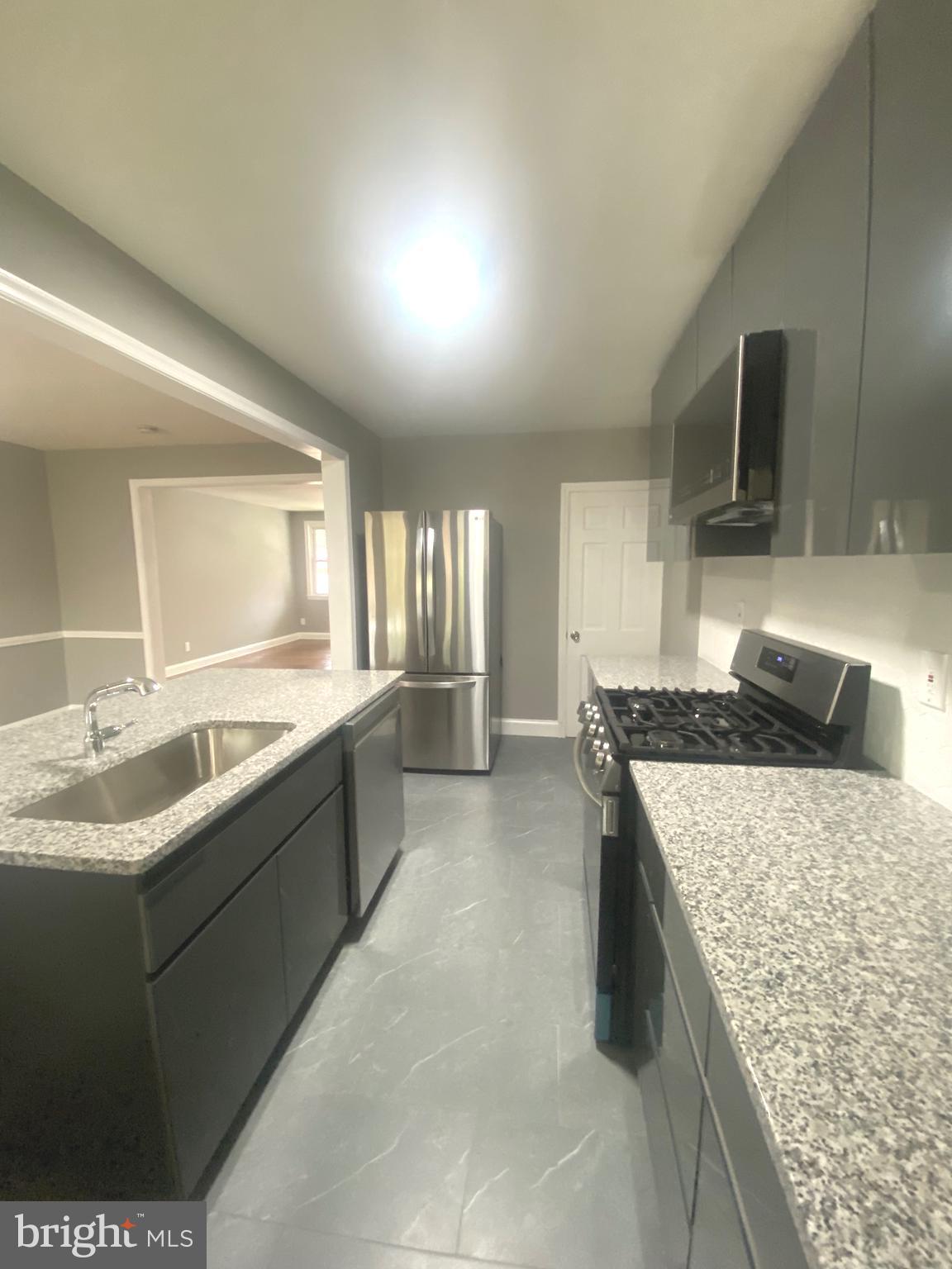 EDNOR GARDENS - LAKESIDE - Residential Lease