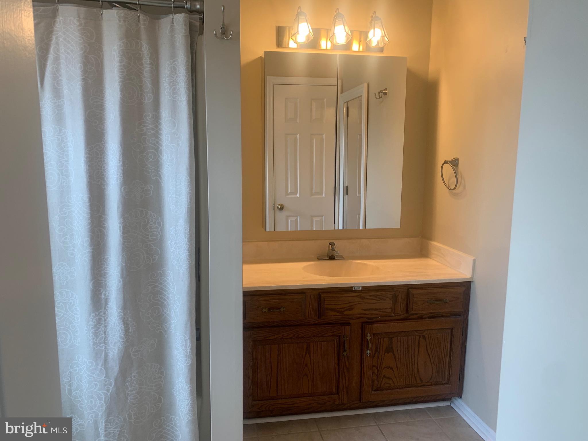 ORCHARD HILL - Residential Lease