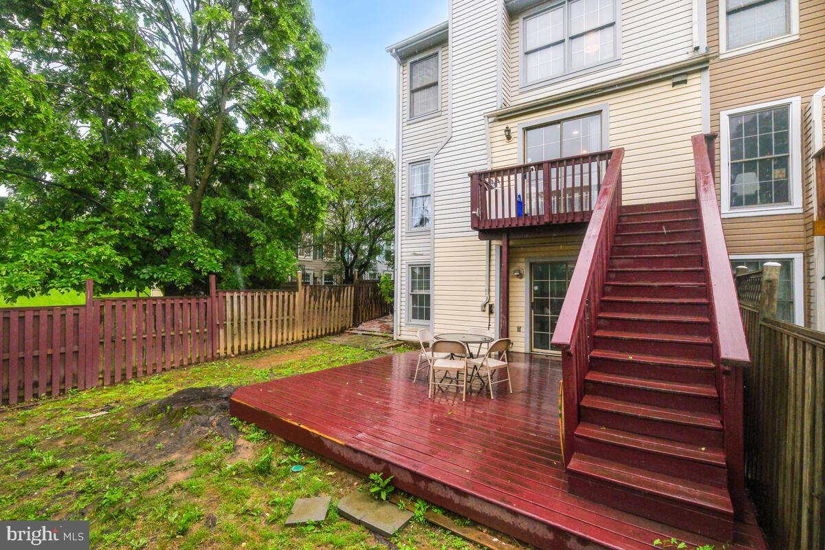 8101 CHELABERRY COURT