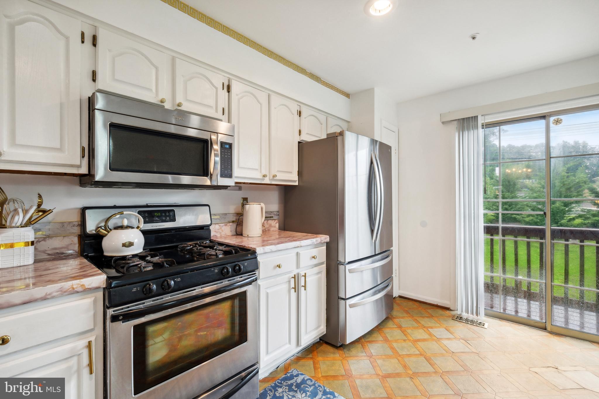 8101 CHELABERRY COURT