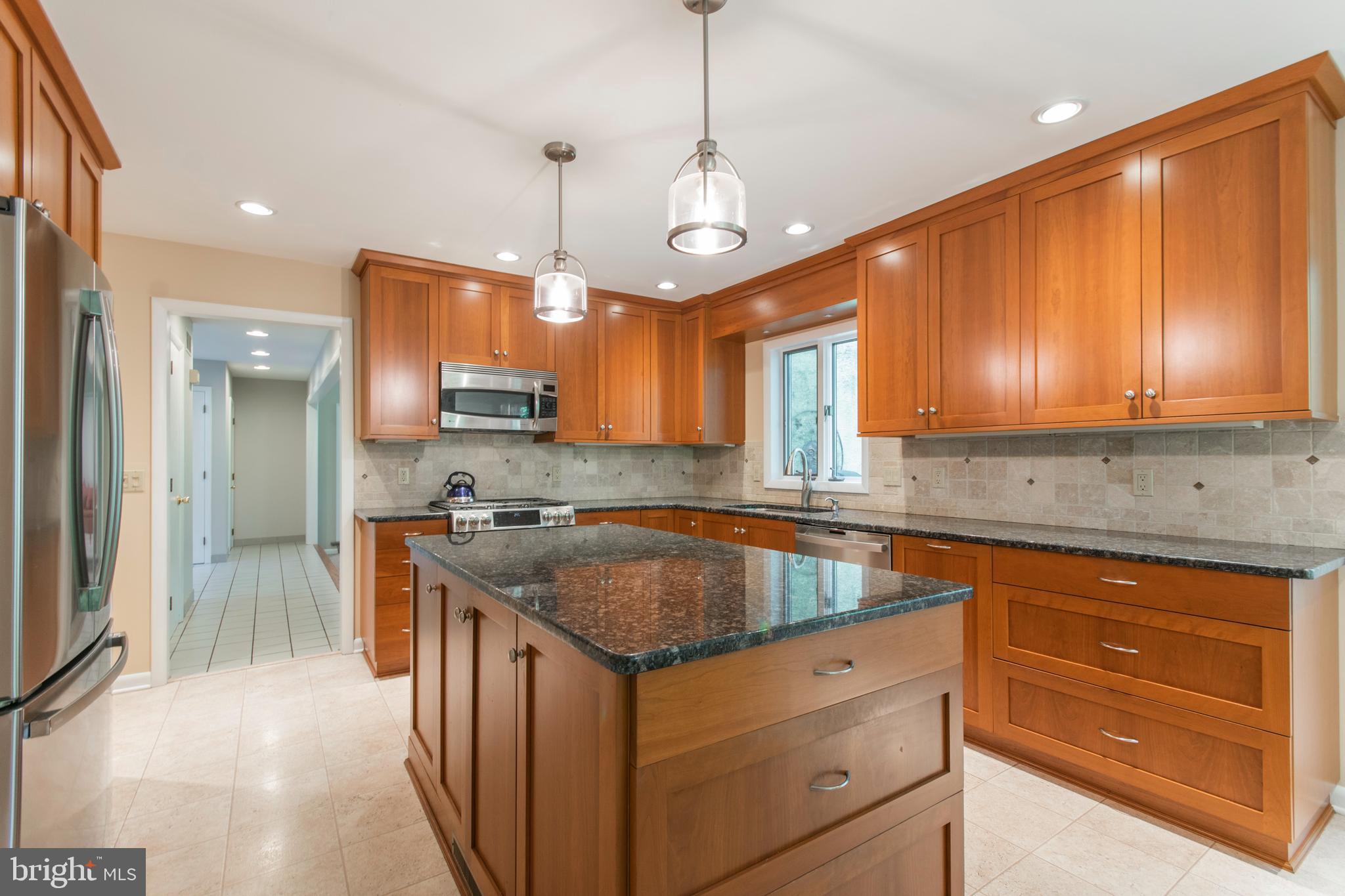 CREEKSIDE AT BLUE BELL - Residential