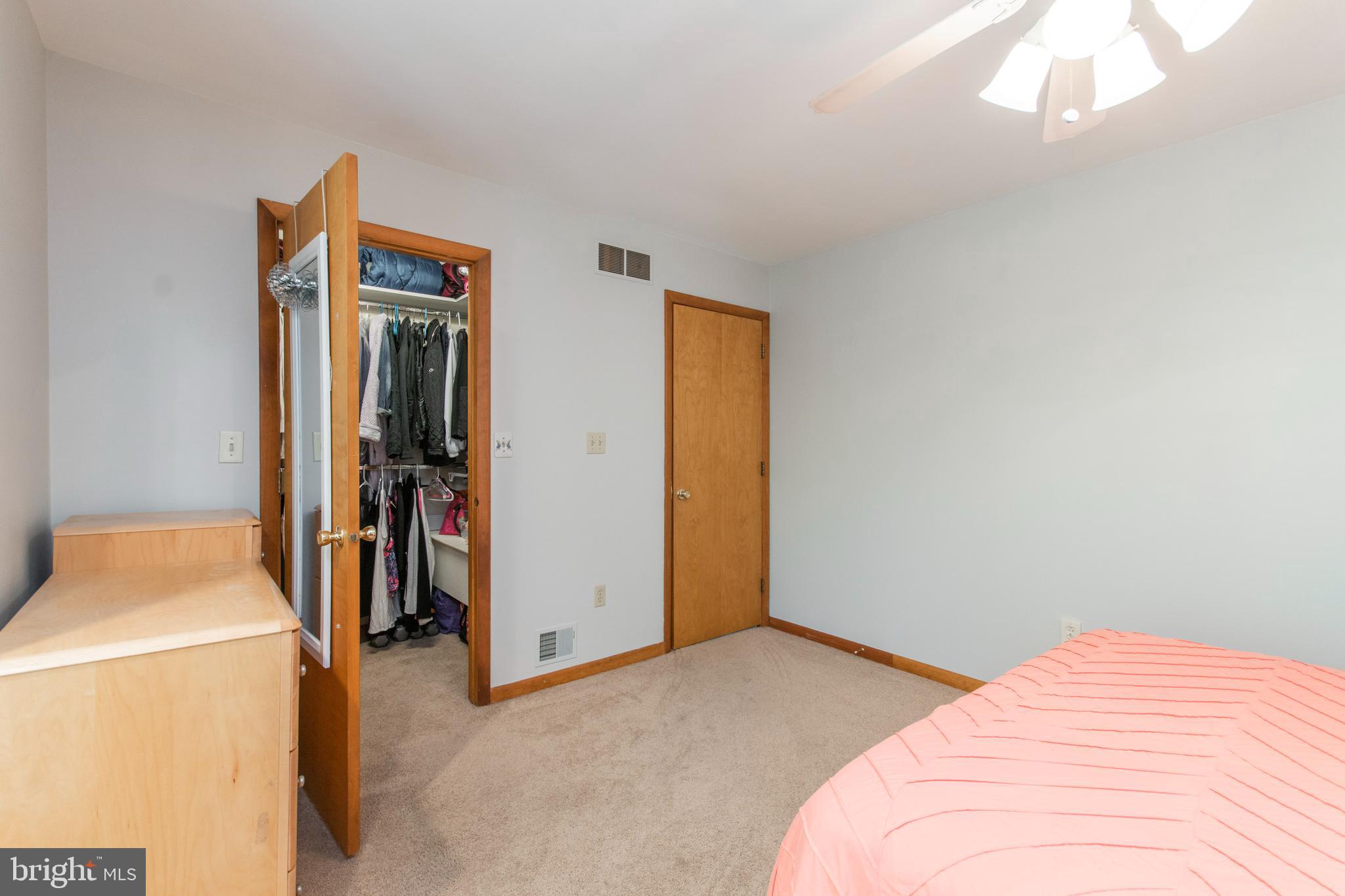 CREEKSIDE AT BLUE BELL - Residential