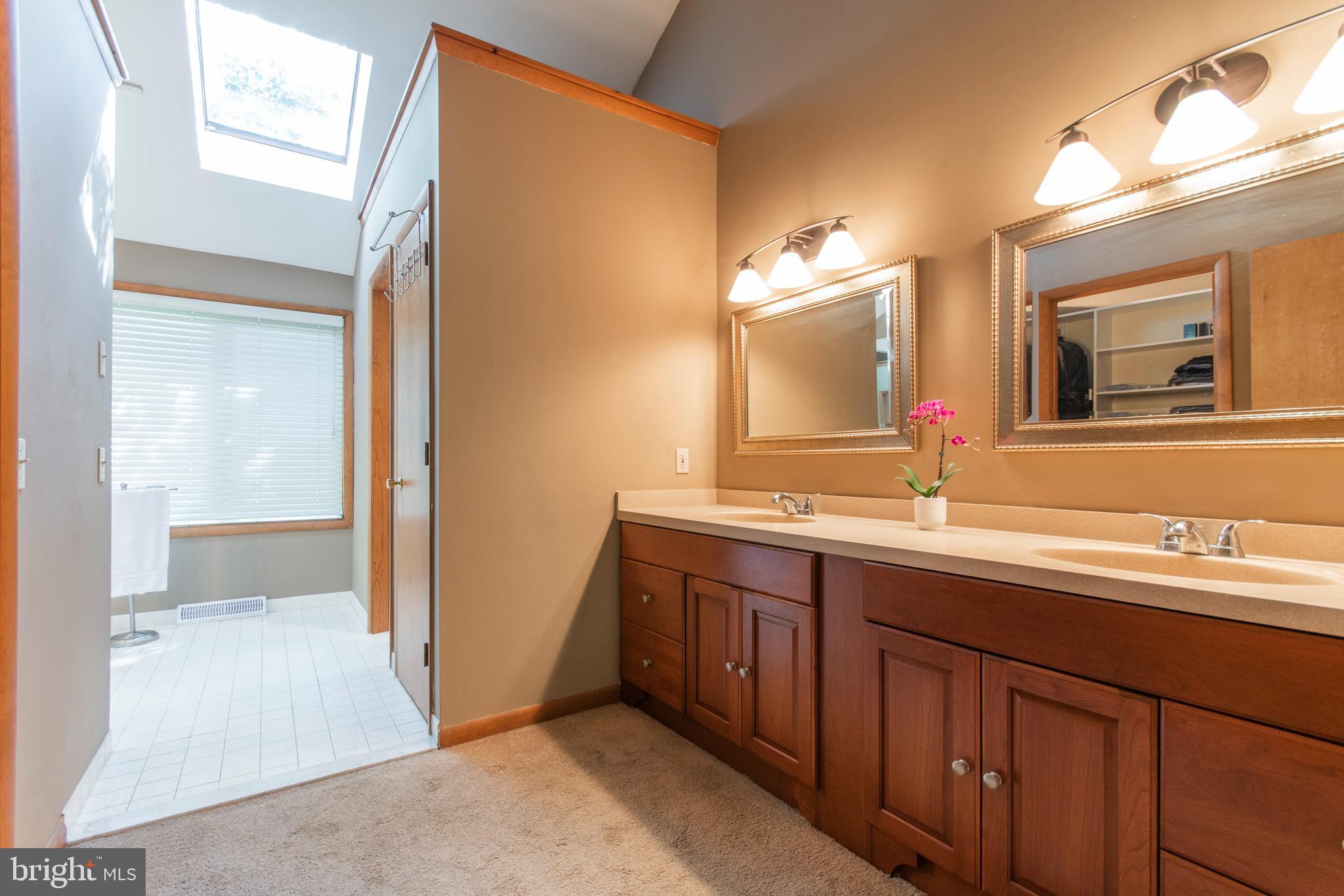 CREEKSIDE AT BLUE BELL - Residential