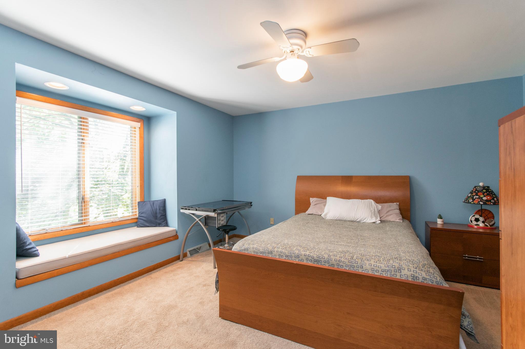 CREEKSIDE AT BLUE BELL - Residential