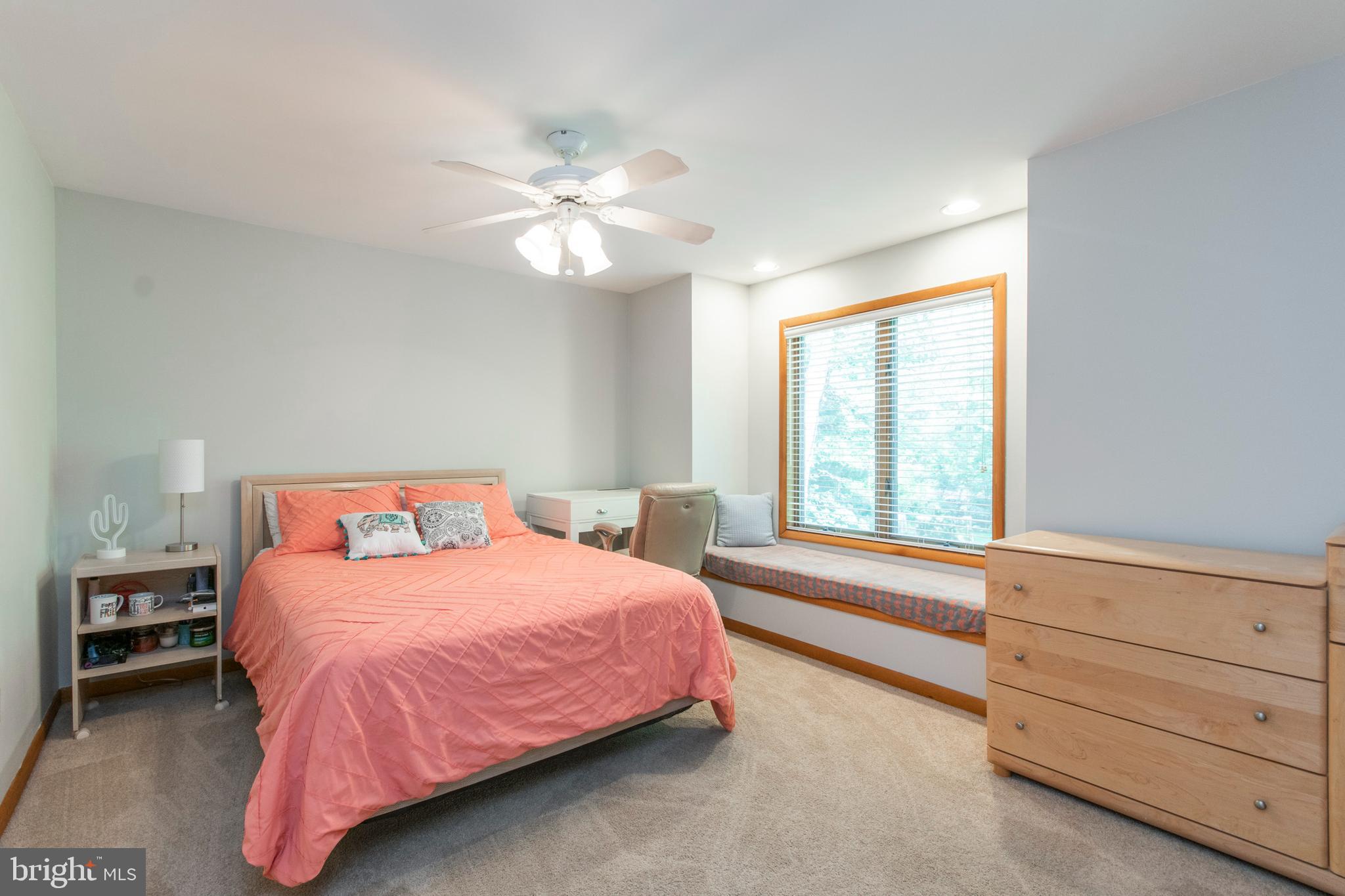 CREEKSIDE AT BLUE BELL - Residential