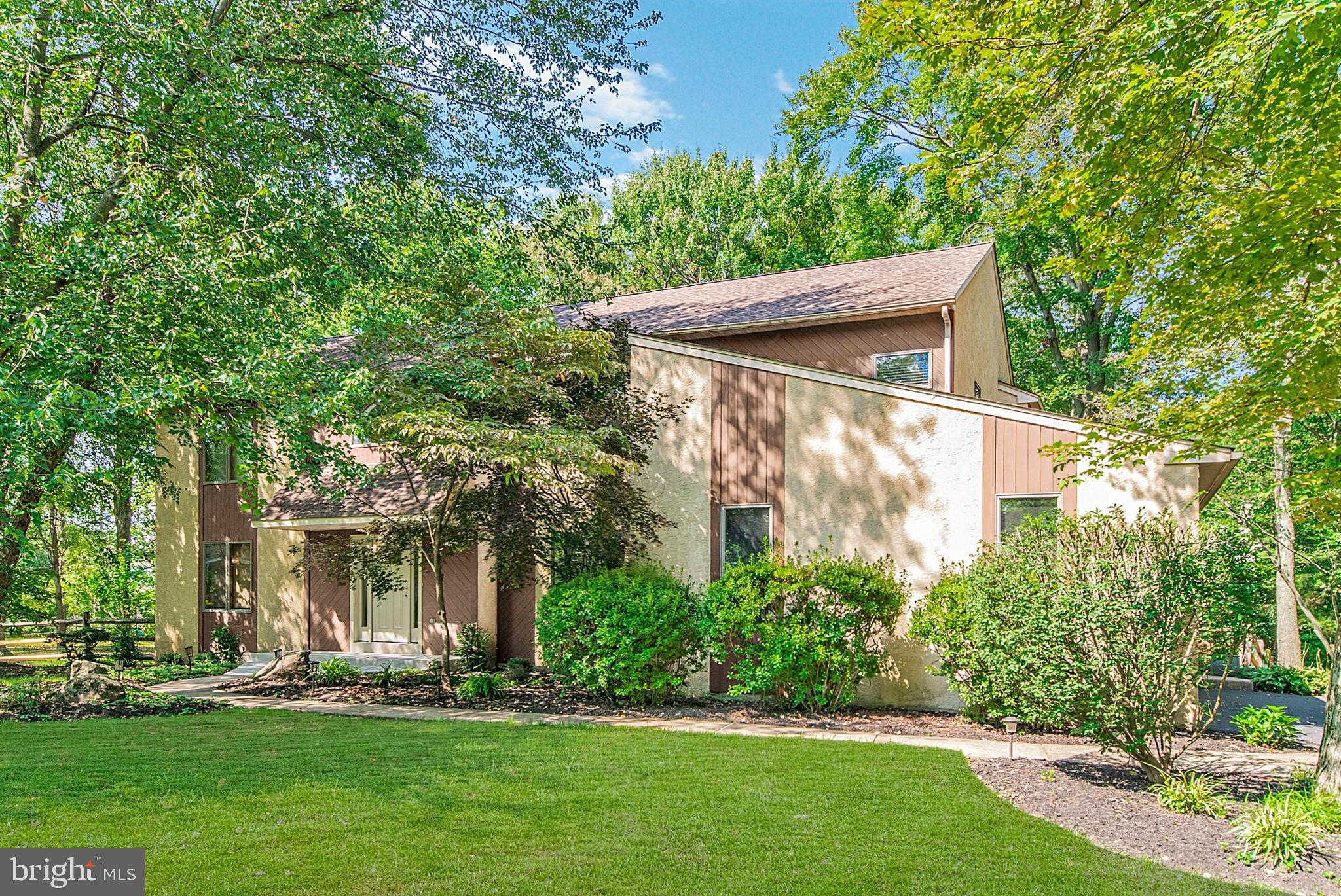 CREEKSIDE AT BLUE BELL - Residential