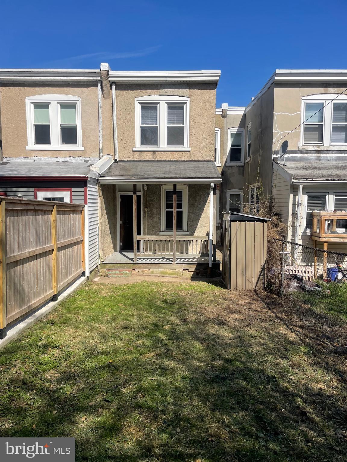 ROXBOROUGH - Residential