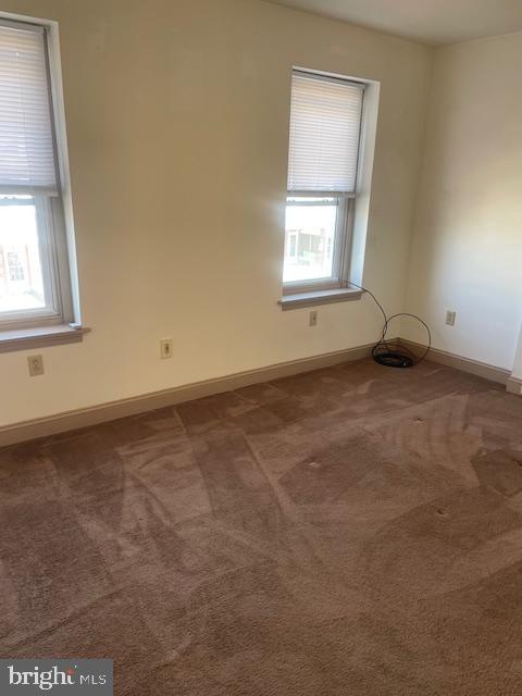 ROXBOROUGH - Residential