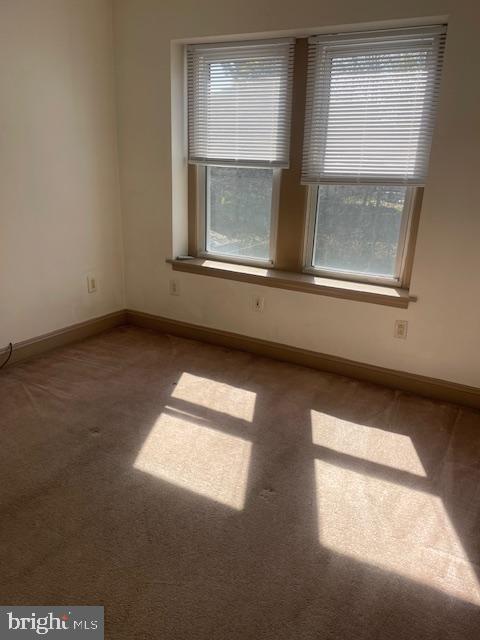 ROXBOROUGH - Residential