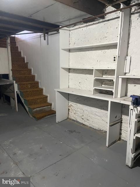 ROXBOROUGH - Residential