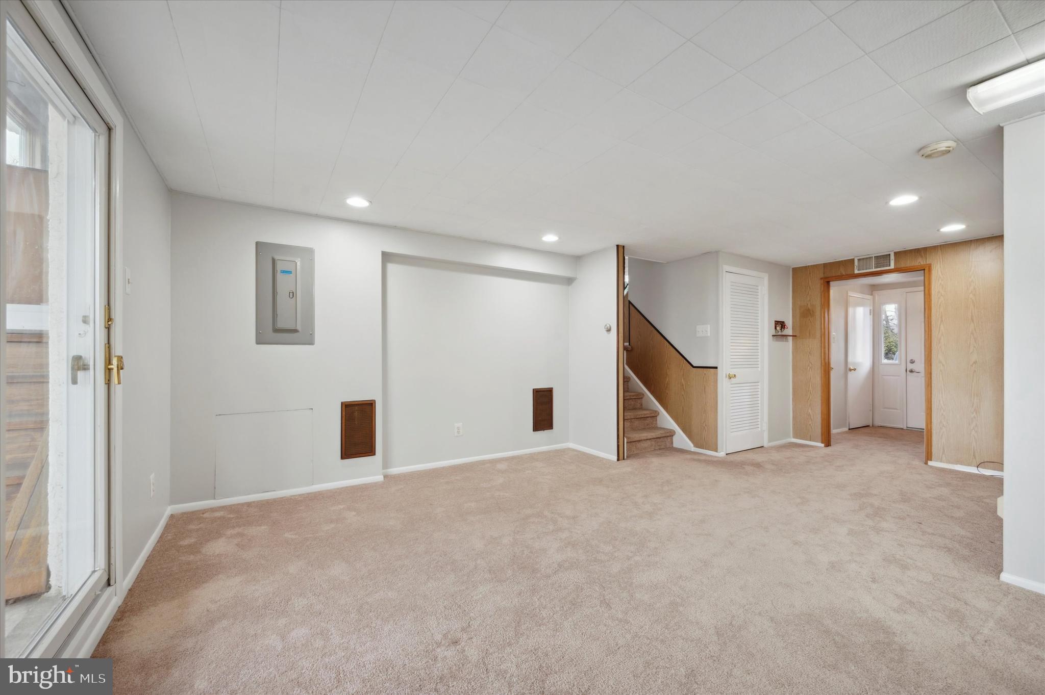 MEADOW WOOD - Residential