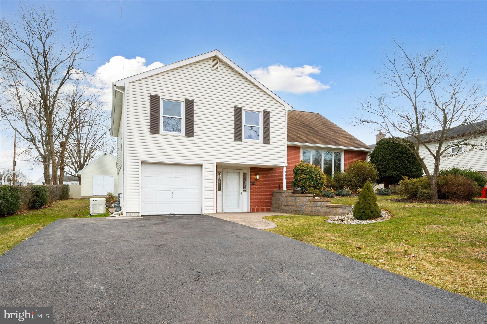 MEADOW WOOD - Residential